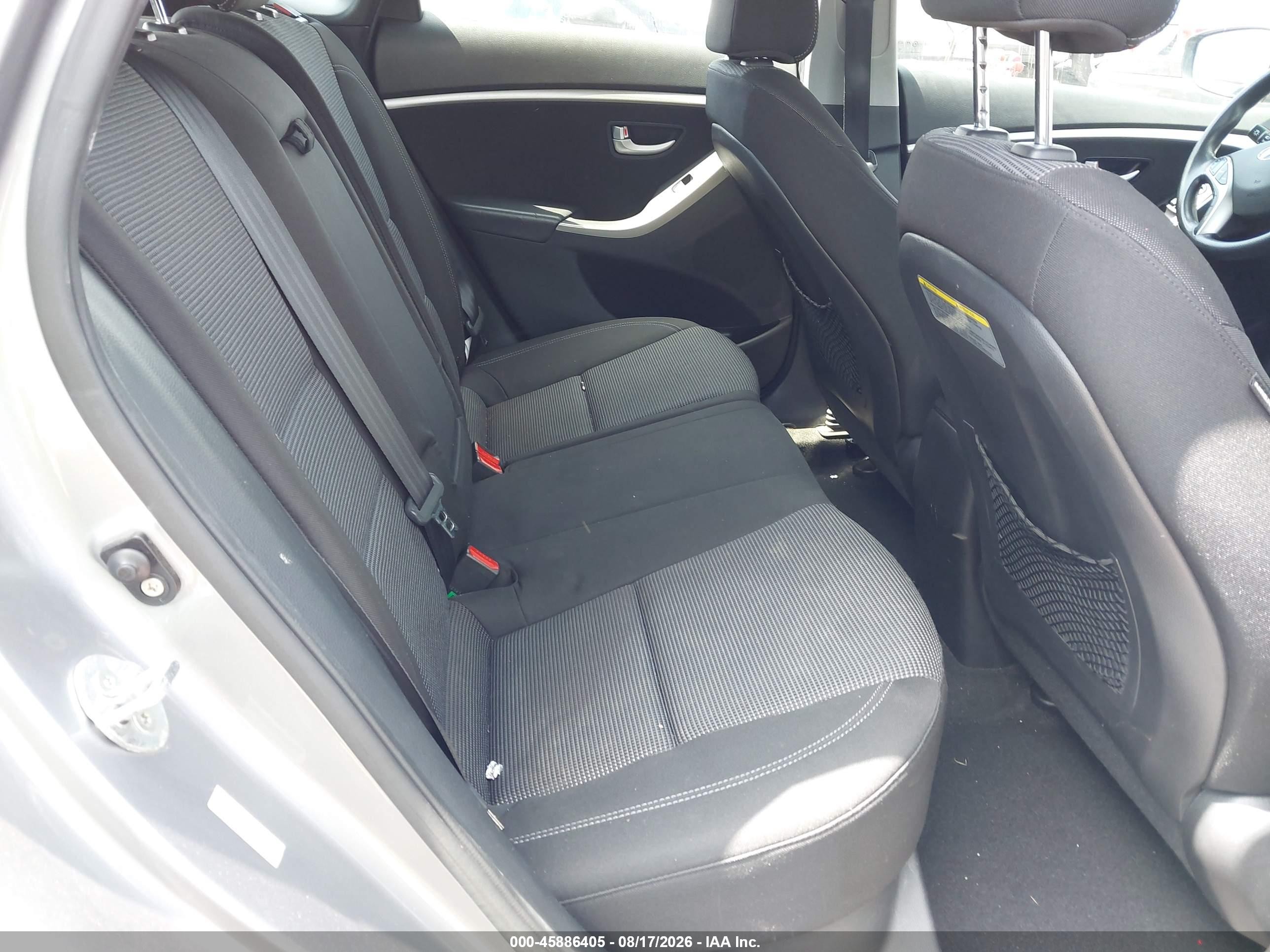 2013 Hyundai Elantra Gt   Gray vin: KMHD35LE3DU071085