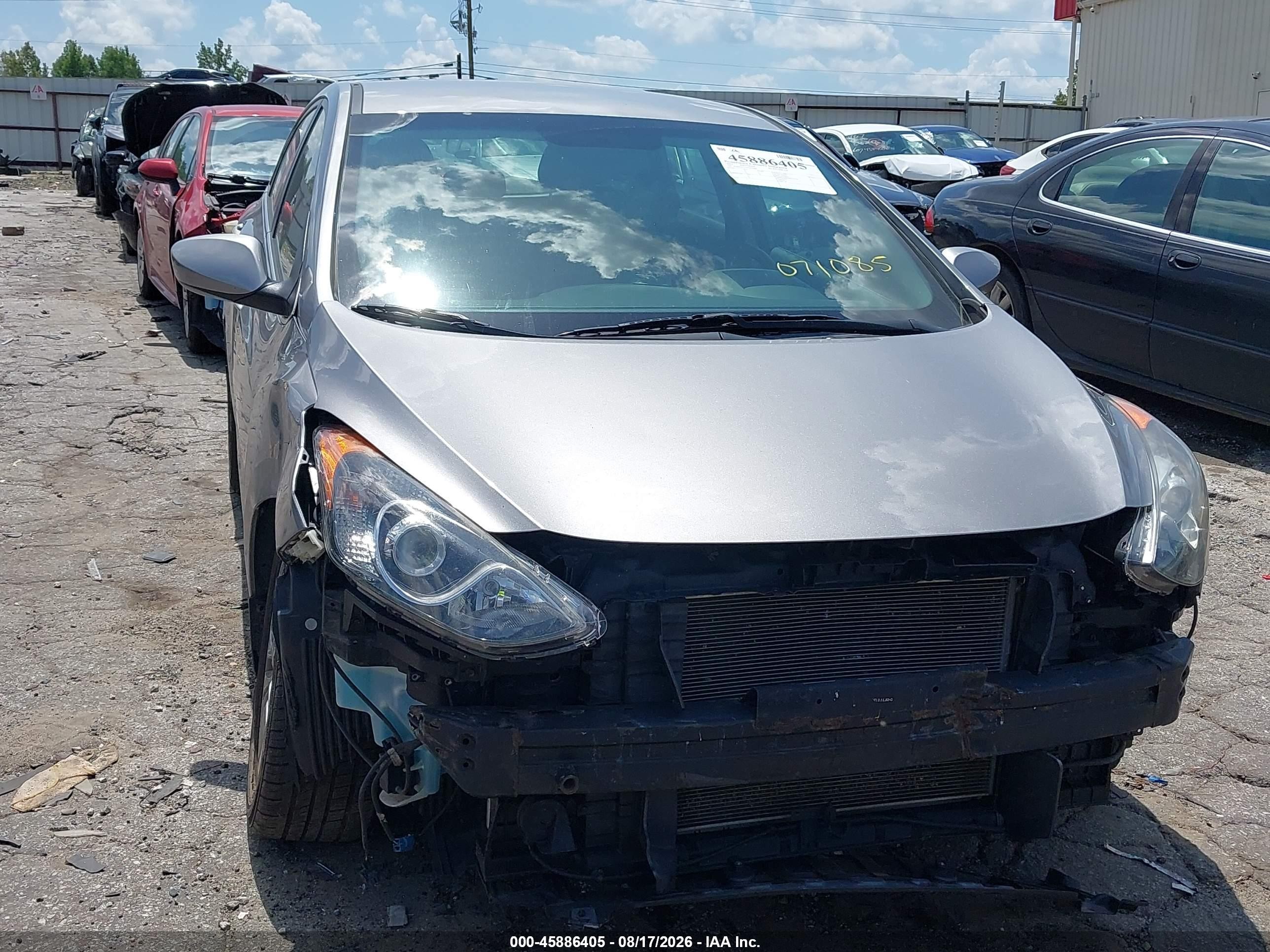 2013 Hyundai Elantra Gt   Gray vin: KMHD35LE3DU071085