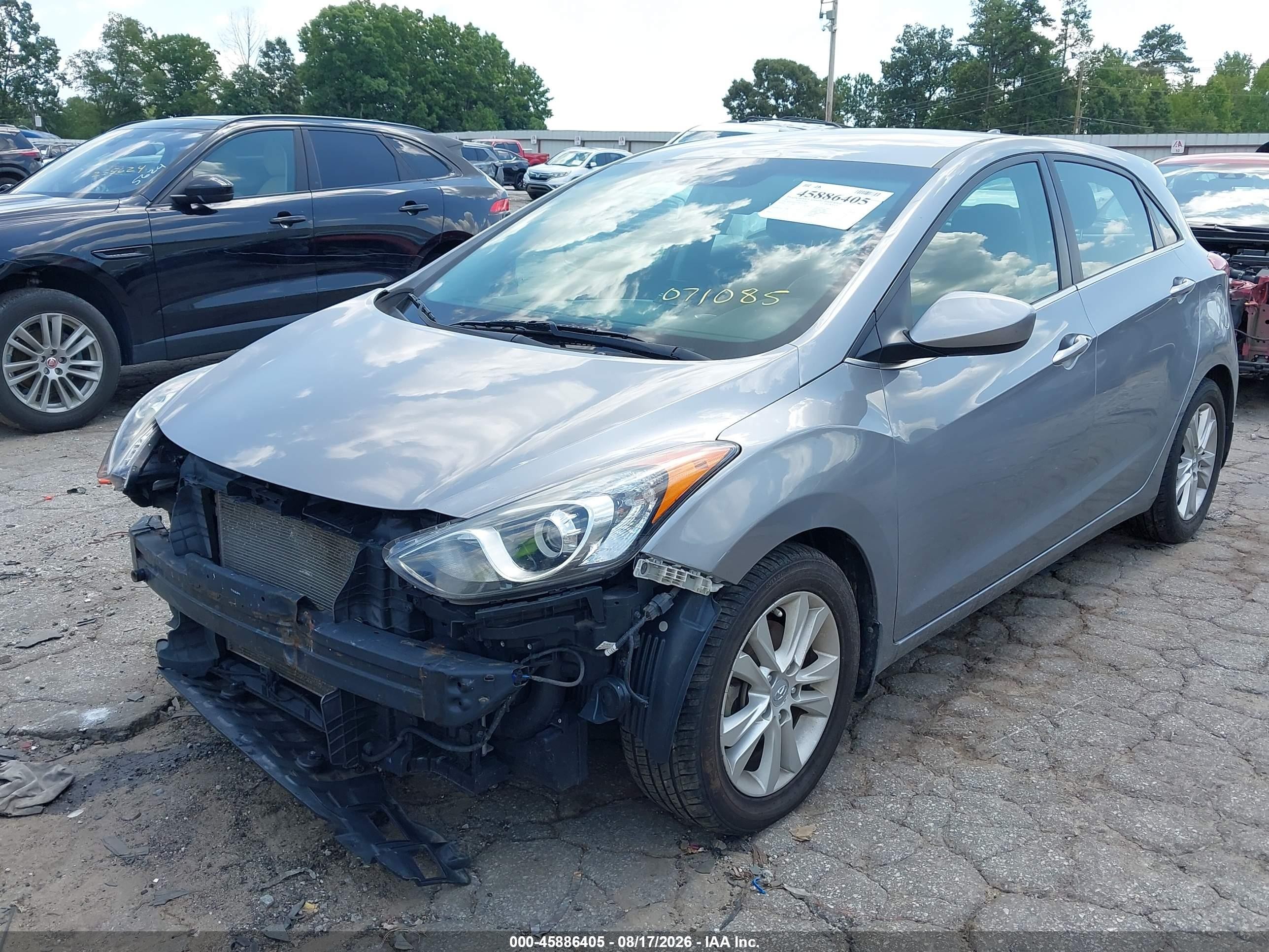 2013 Hyundai Elantra Gt   Gray vin: KMHD35LE3DU071085