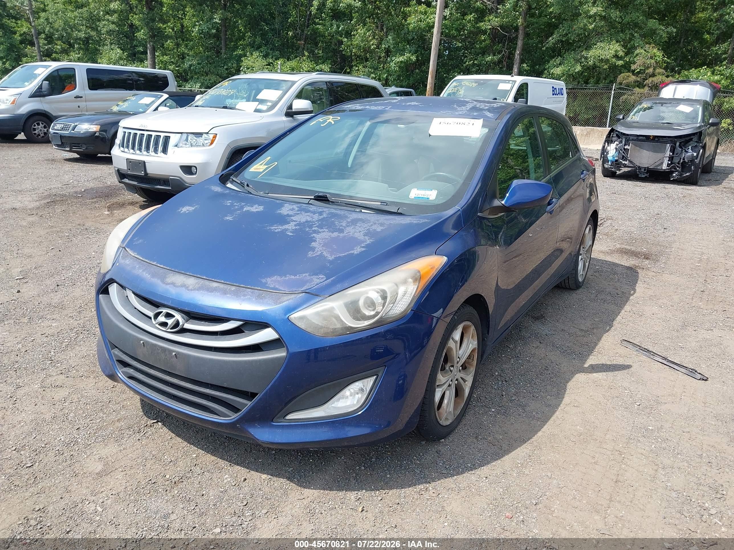 2013 Hyundai Elantra Gt   Blue vin: KMHD35LE3DU082975