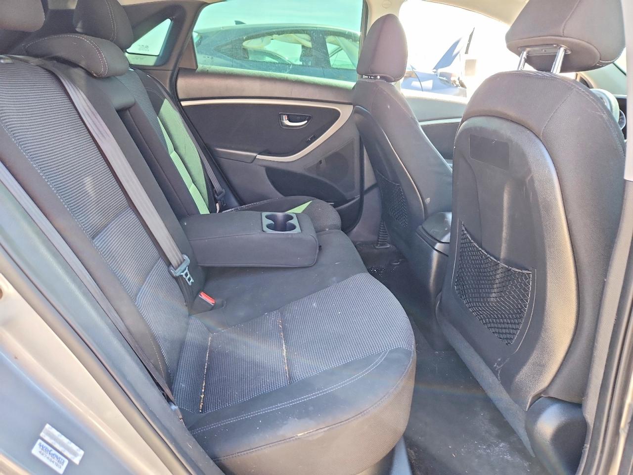 2013 Hyundai Elantra Gt Base Gray vin: KMHD35LE3DU083298