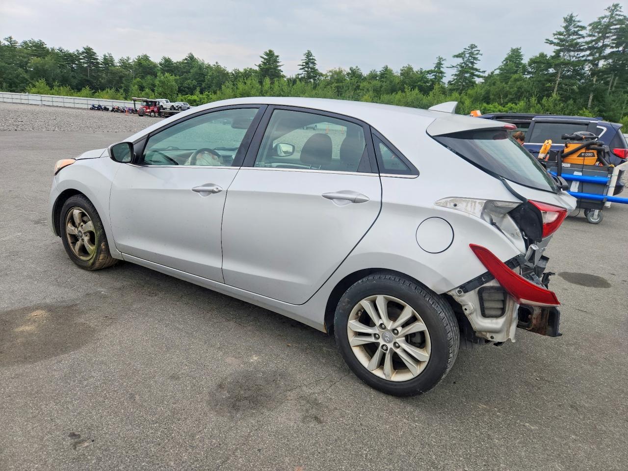 2013 Hyundai Elantra Gt Base Silver vin: KMHD35LE3DU100794