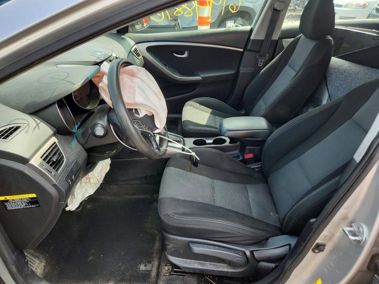 2013 Hyundai Elantra Gt Base Silver vin: KMHD35LE3DU100794