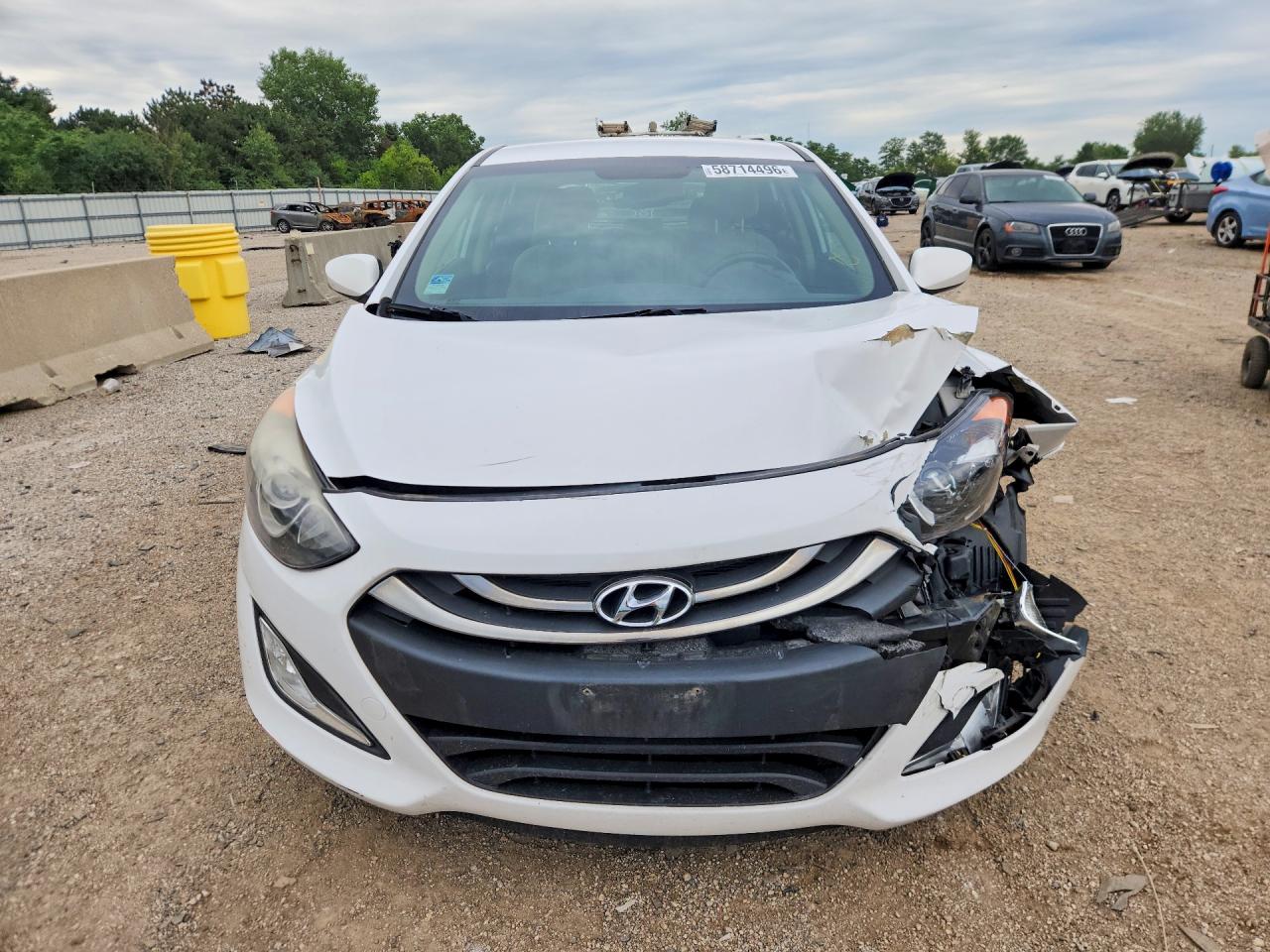 2013 Hyundai Elantra Gt Base Белый vin: KMHD35LE3DU102982