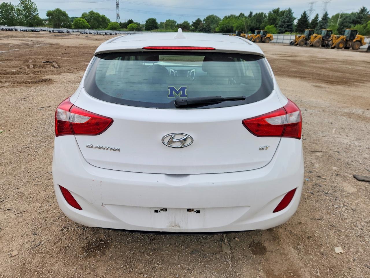 2013 Hyundai Elantra Gt Base Белый vin: KMHD35LE3DU102982