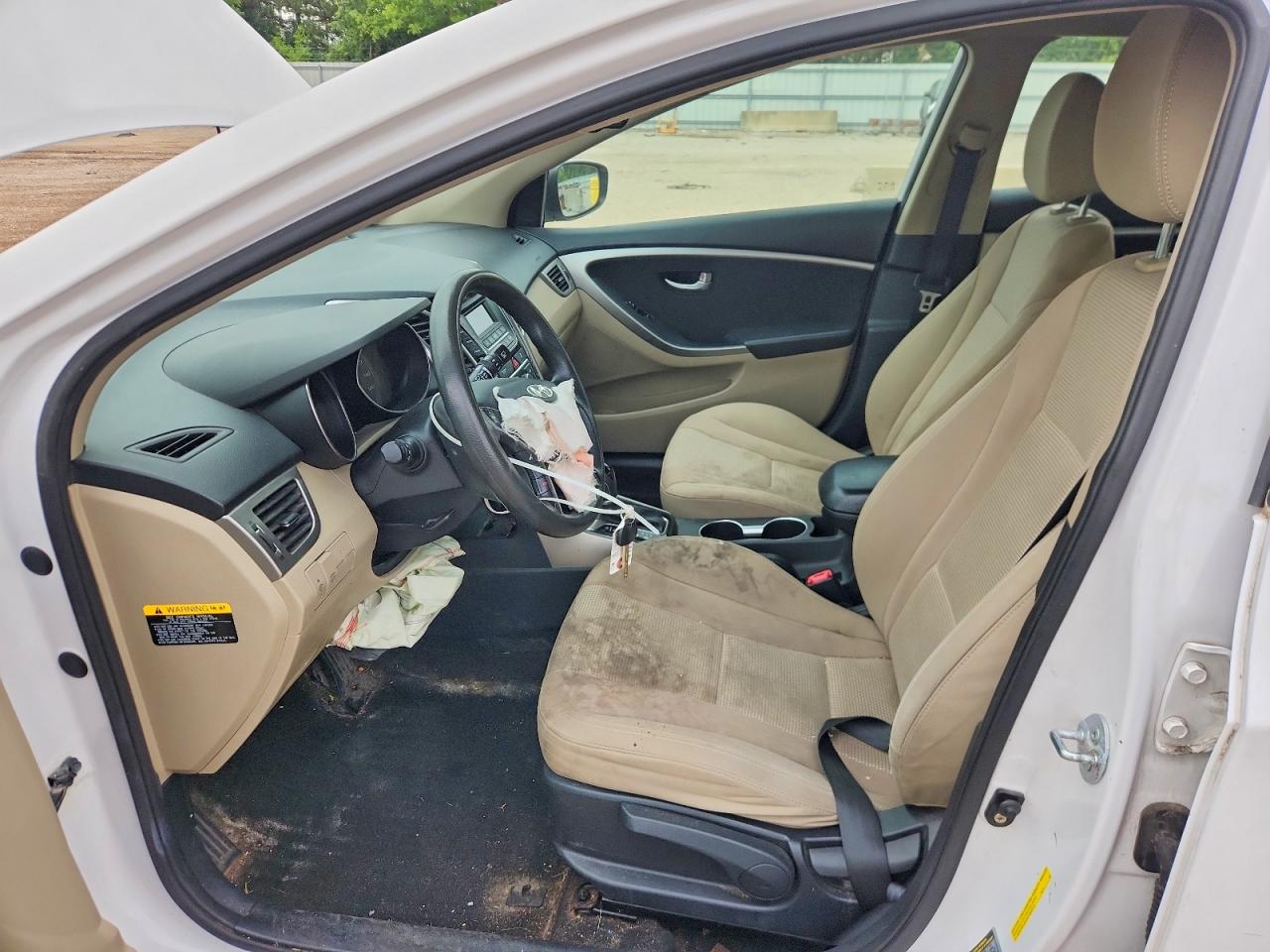 2013 Hyundai Elantra Gt Base Белый vin: KMHD35LE3DU102982