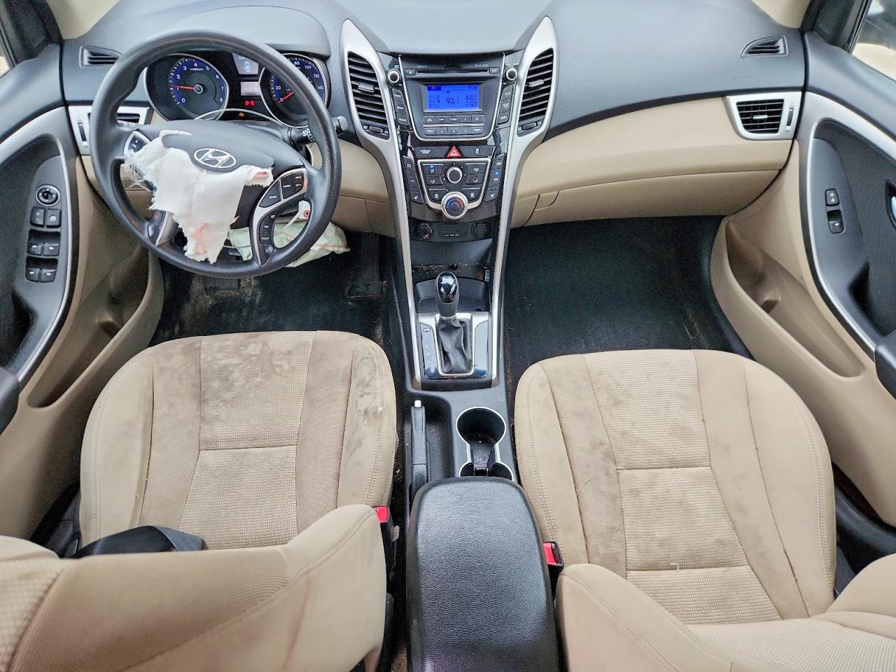 2013 Hyundai Elantra Gt Base Белый vin: KMHD35LE3DU102982