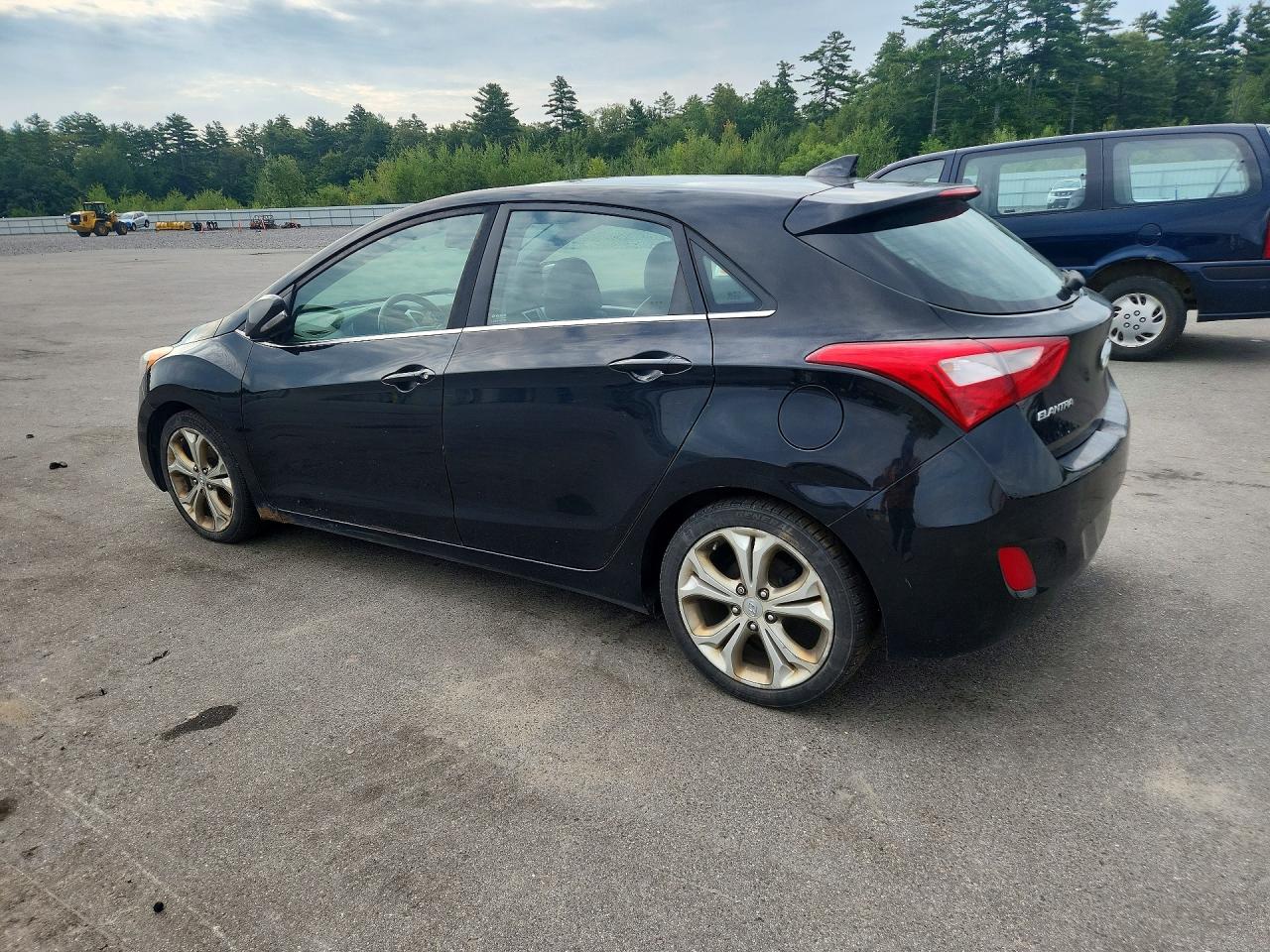 2013 Hyundai Elantra Gt Base Black vin: KMHD35LE3DU124562