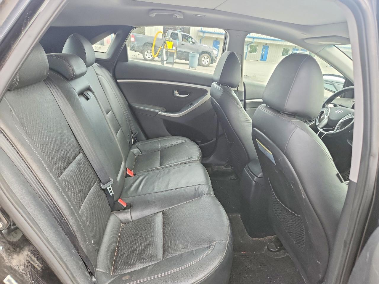 2013 Hyundai Elantra Gt Base Black vin: KMHD35LE3DU124562