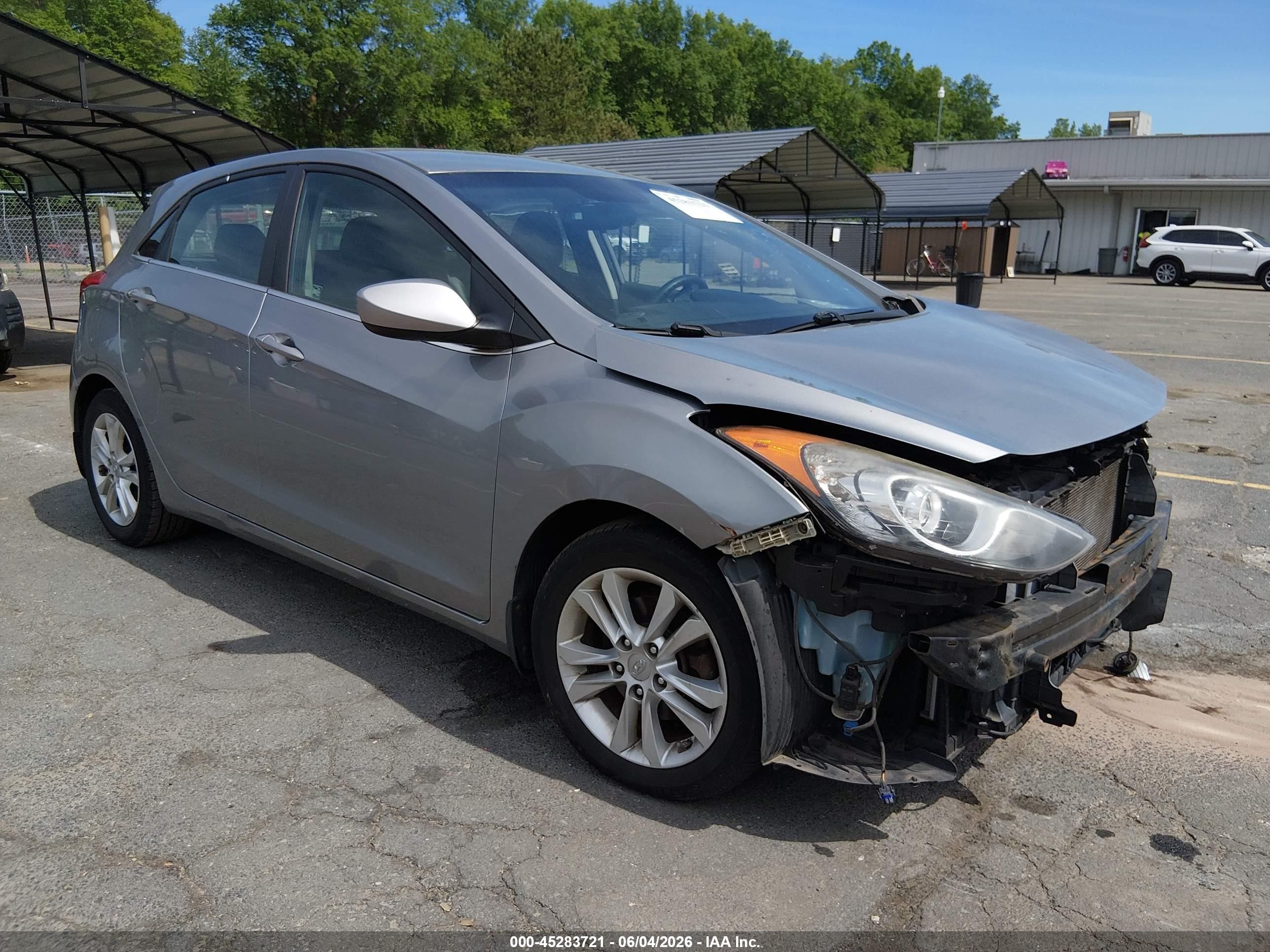 2013 Hyundai Elantra Gt   Gray vin: KMHD35LE3DU128692