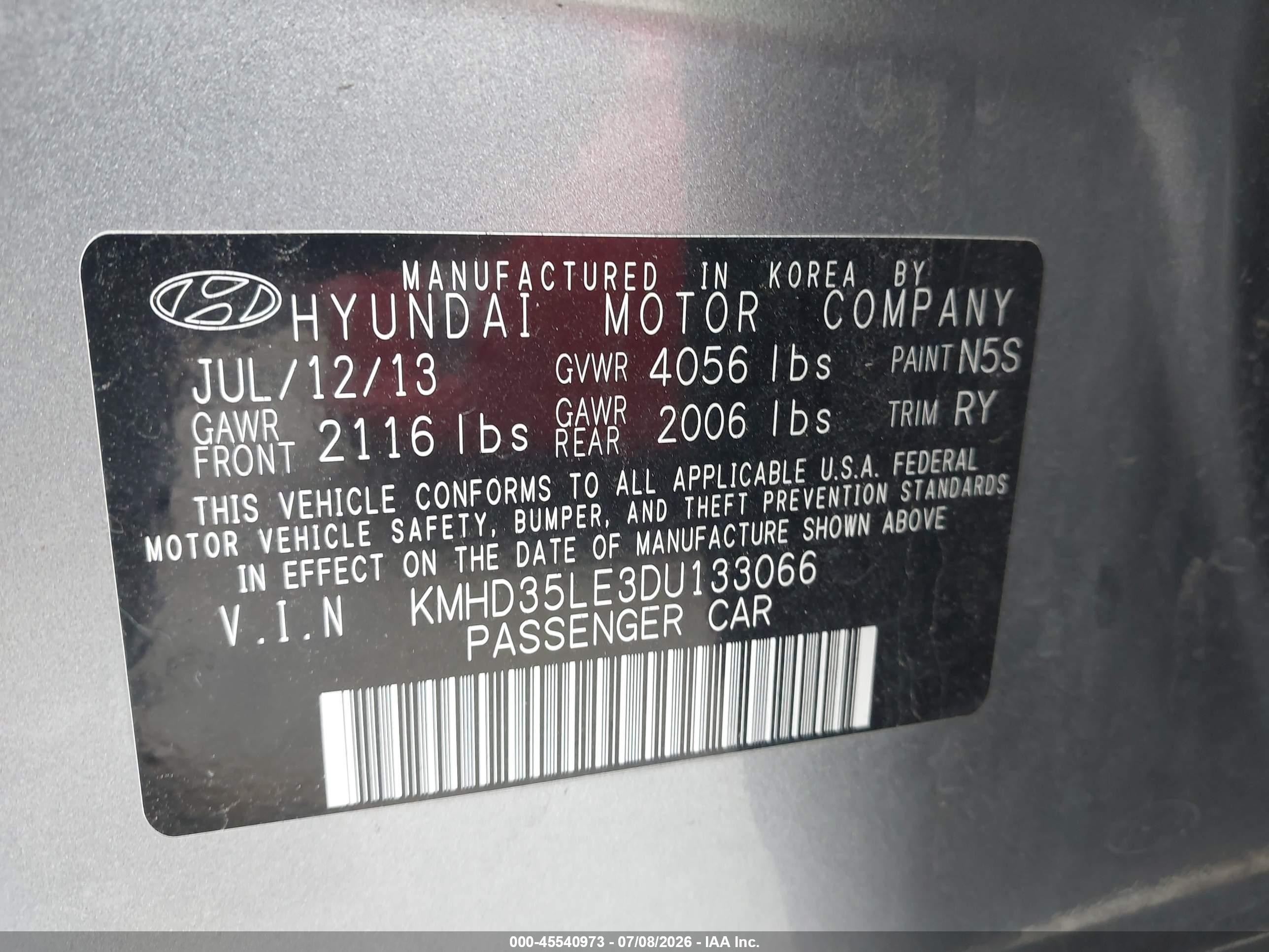 2013 Hyundai Elantra Gt   Silver vin: KMHD35LE3DU133066