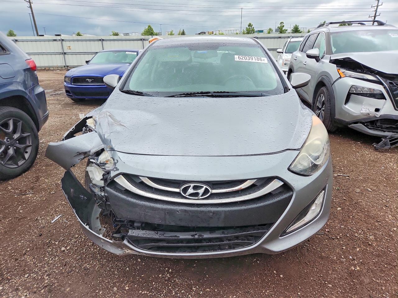 2013 Hyundai Elantra Gt Gray vin: KMHD35LE4DU023885
