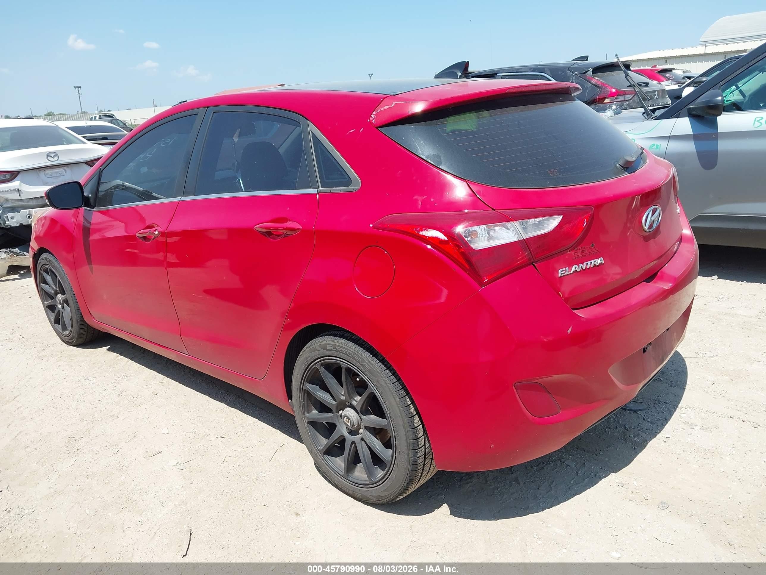 2013 Hyundai Elantra Gt   Red vin: KMHD35LE4DU052609
