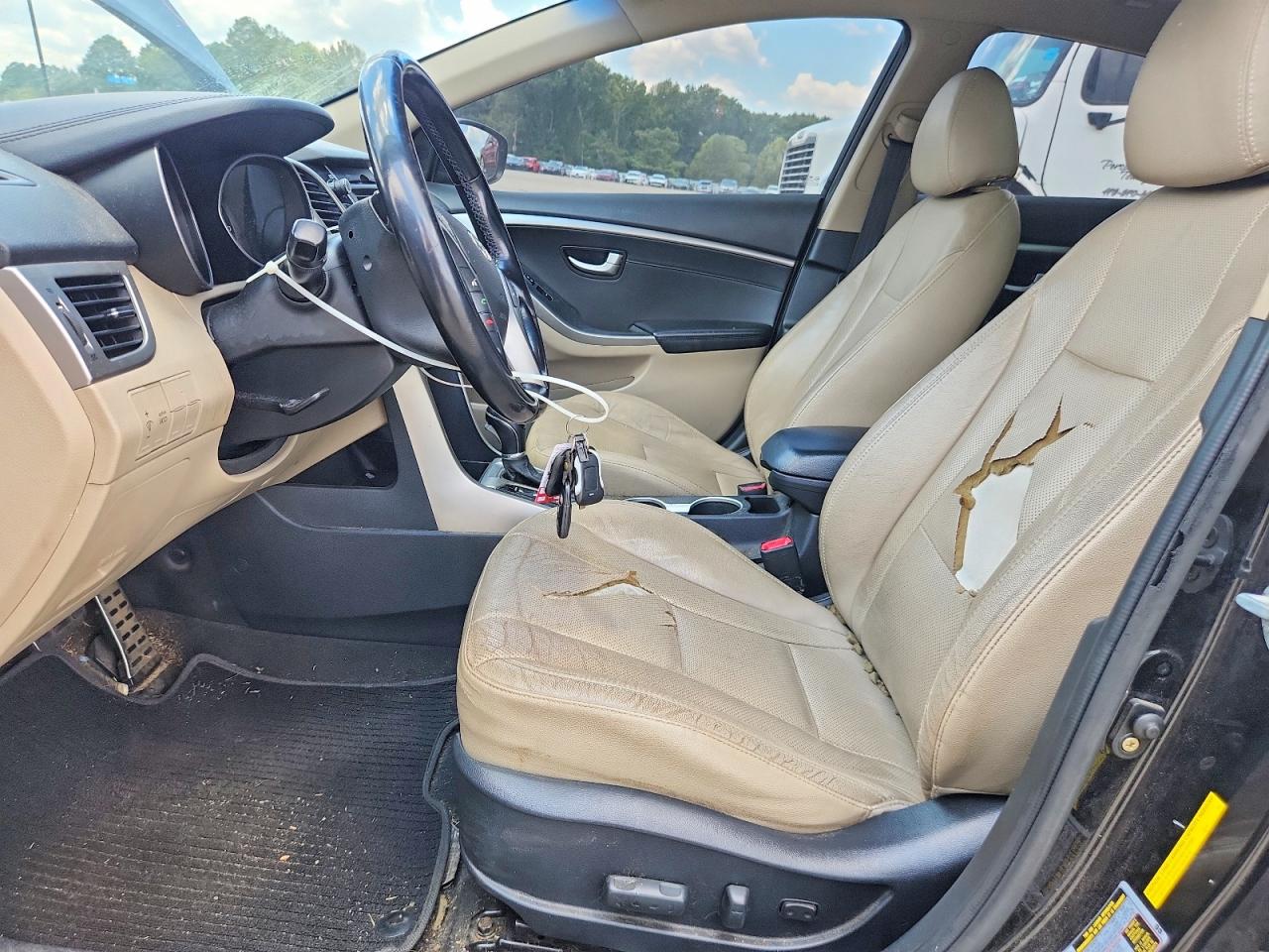 2013 Hyundai Elantra Gt Base Черный vin: KMHD35LE4DU053498