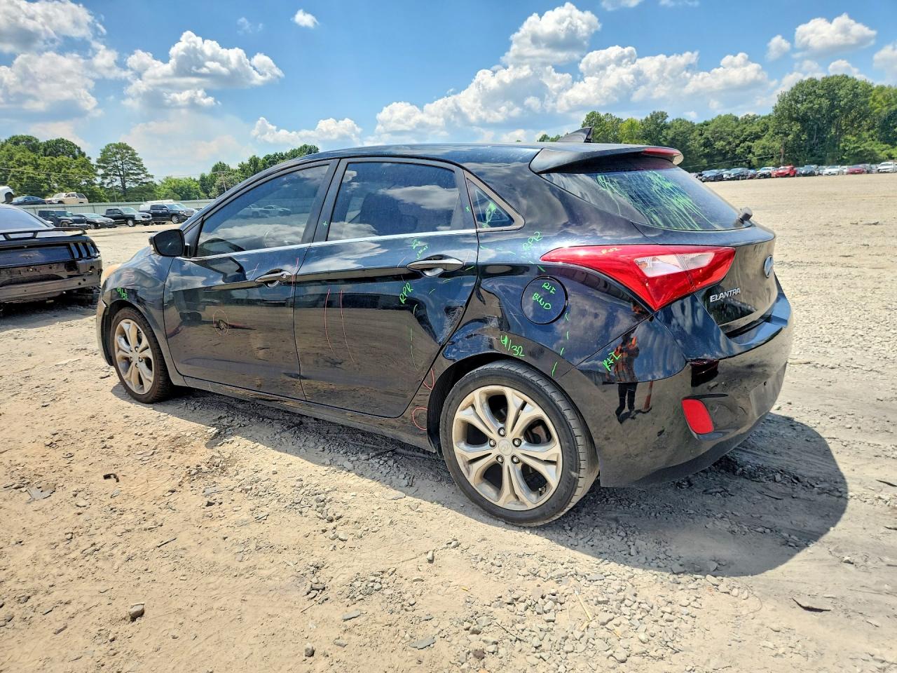 2013 Hyundai Elantra Gt Base Черный vin: KMHD35LE4DU053498