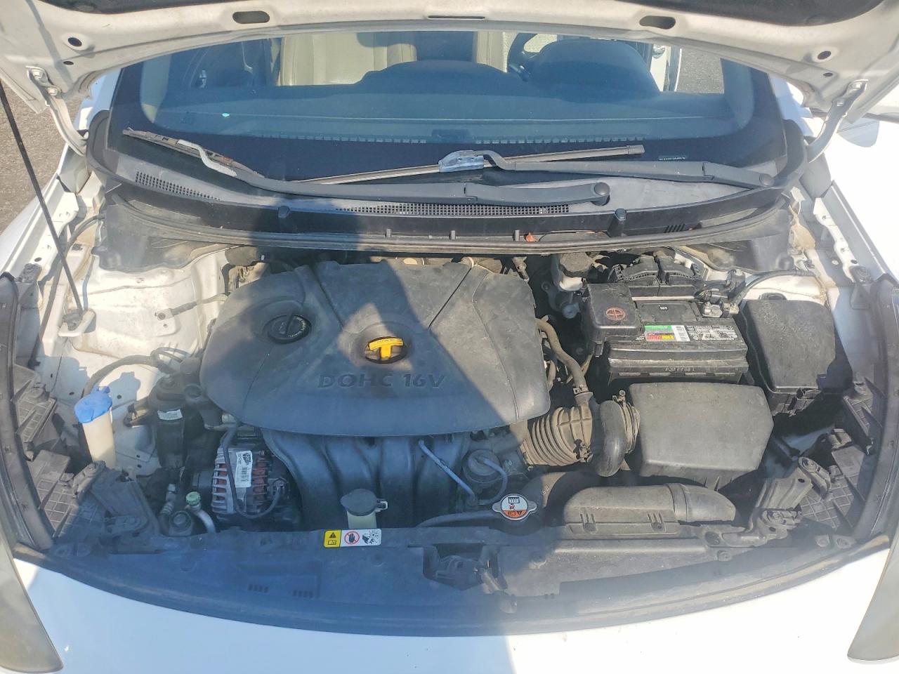 2013 Hyundai Elantra Gt Base Белый vin: KMHD35LE4DU055154