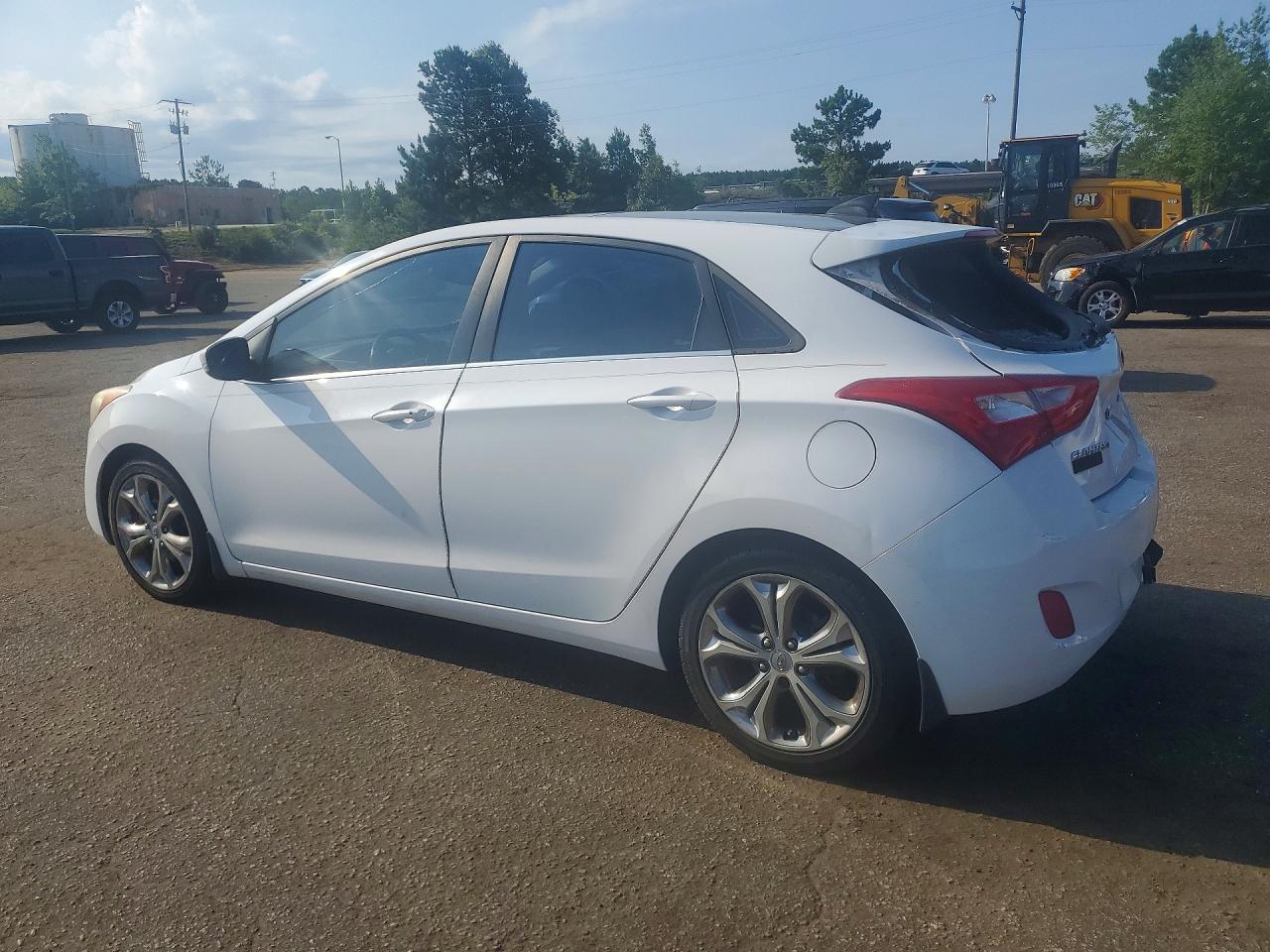 2013 Hyundai Elantra Gt Base Белый vin: KMHD35LE4DU055154