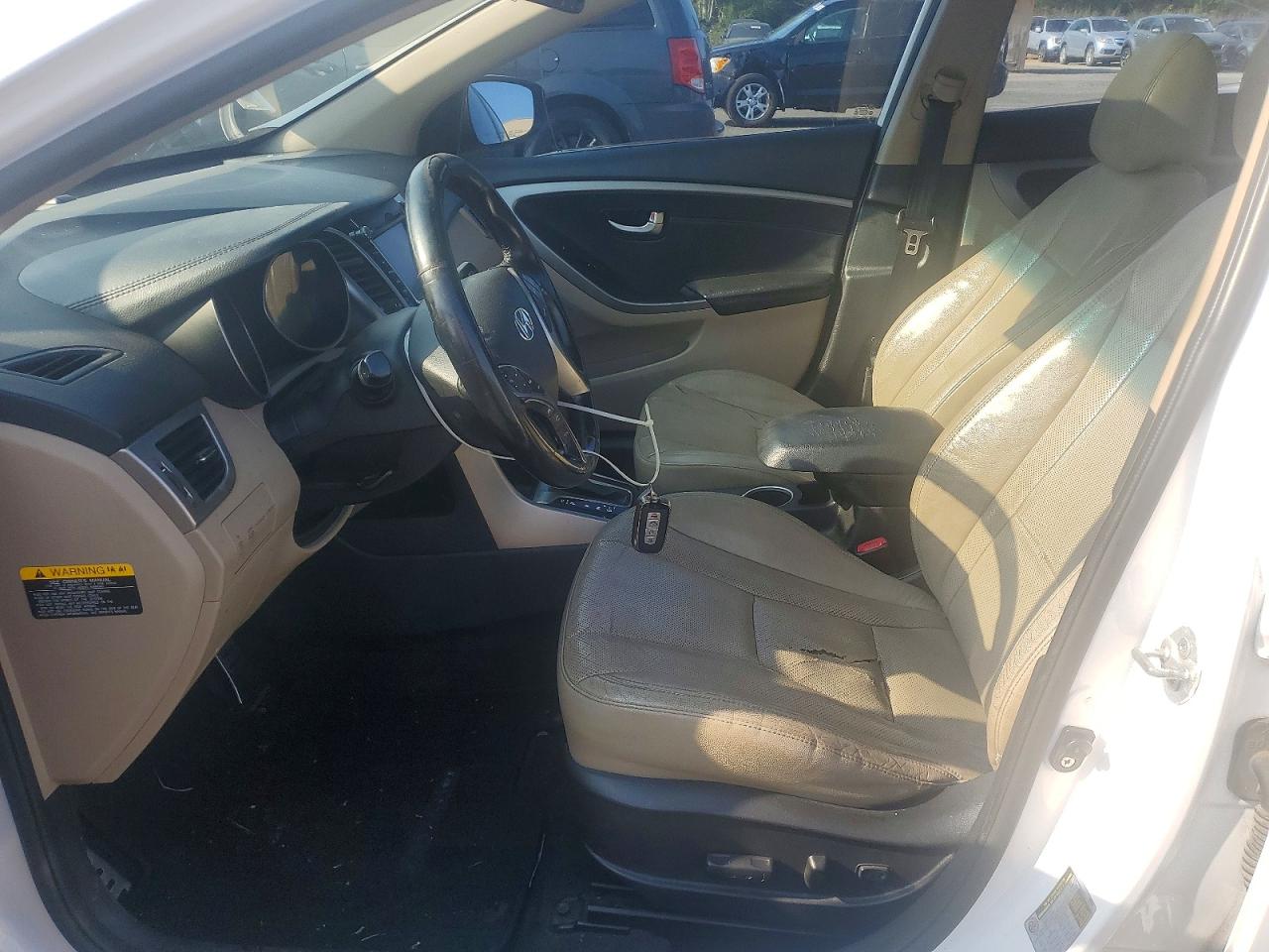 2013 Hyundai Elantra Gt Base Белый vin: KMHD35LE4DU055154