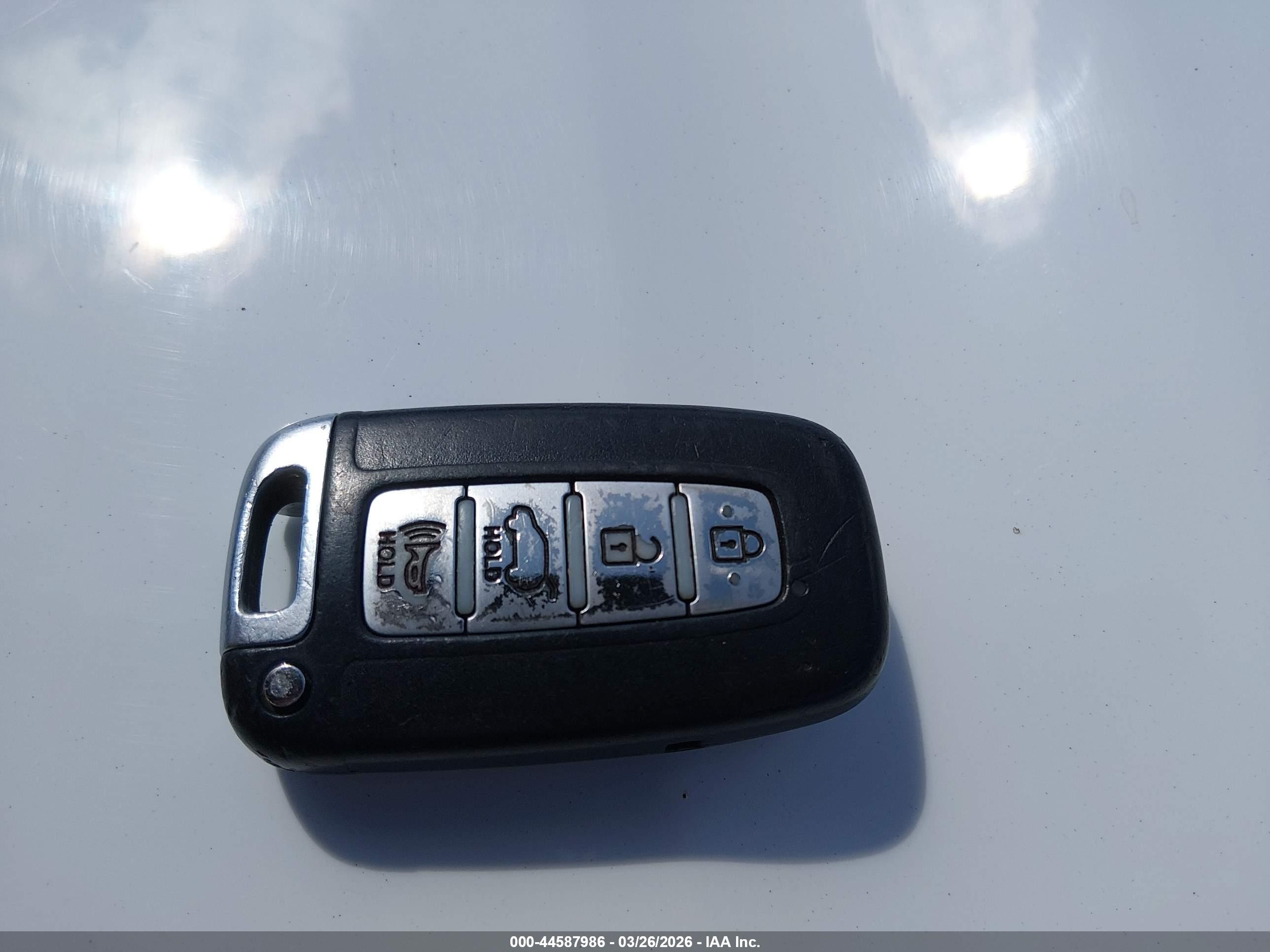 2013 Hyundai Elantra Gt   Gray vin: KMHD35LE4DU057762