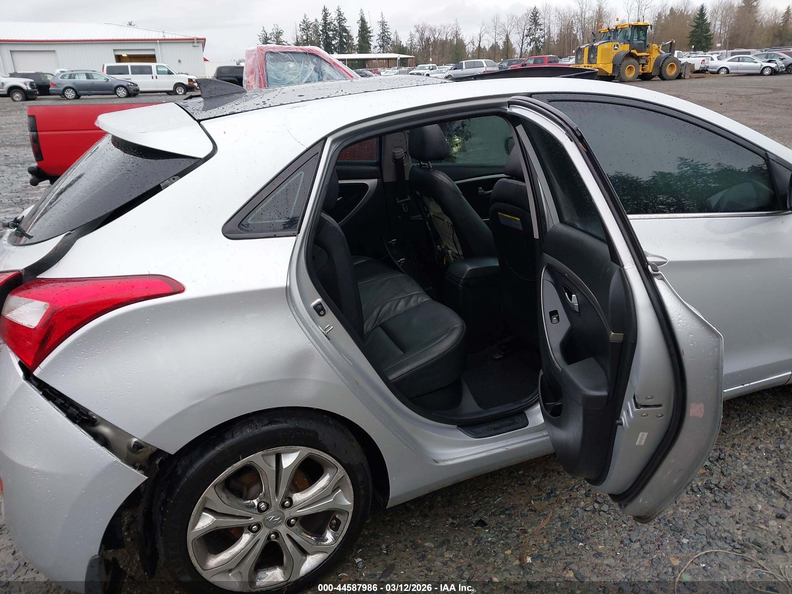 2013 Hyundai Elantra Gt   Gray vin: KMHD35LE4DU057762