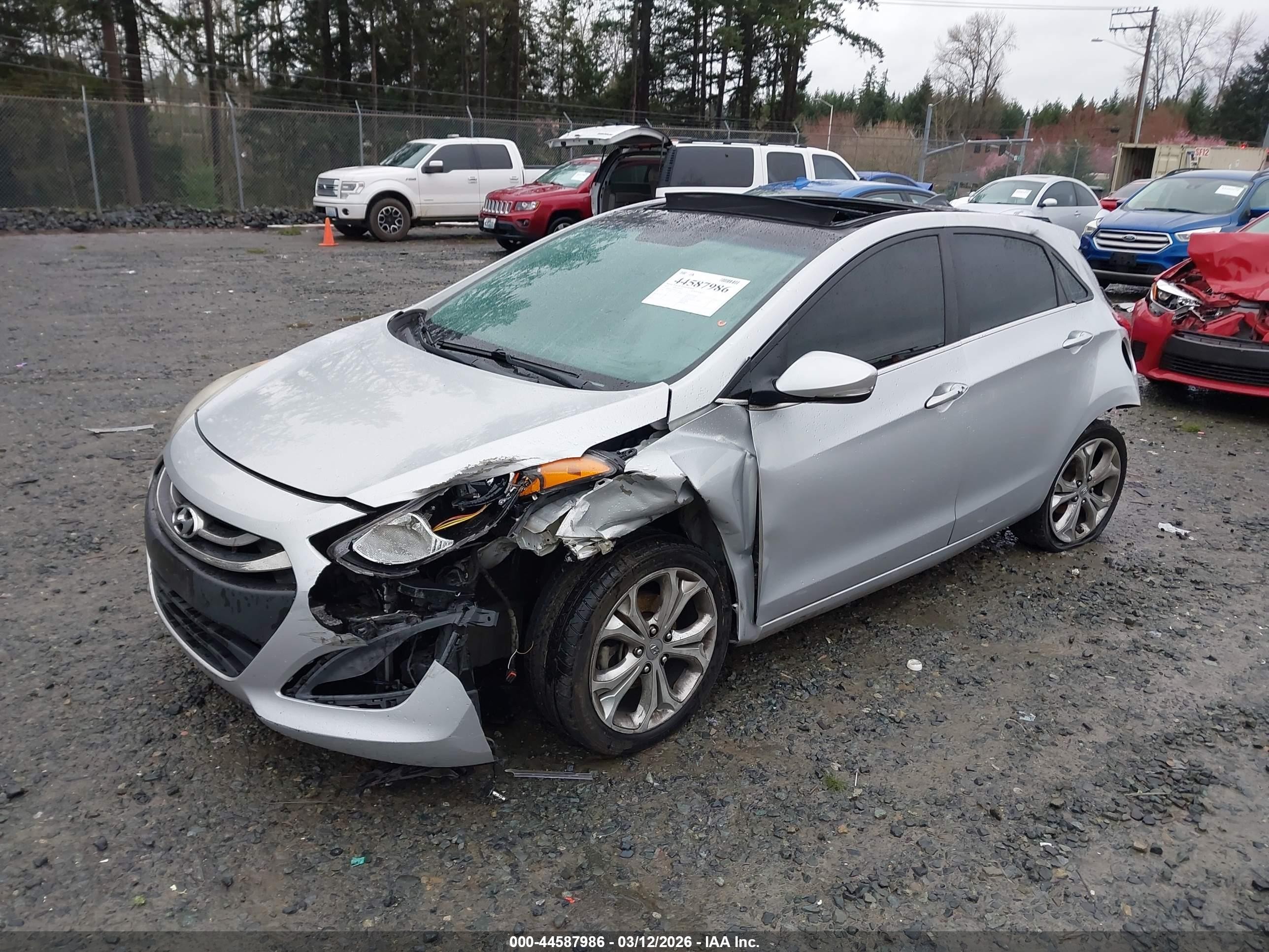 2013 Hyundai Elantra Gt   Gray vin: KMHD35LE4DU057762