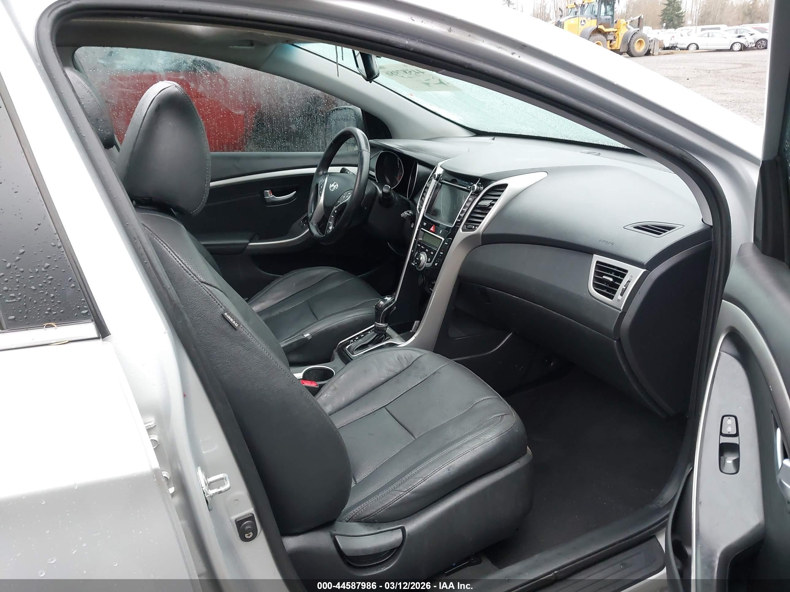 2013 Hyundai Elantra Gt   Gray vin: KMHD35LE4DU057762