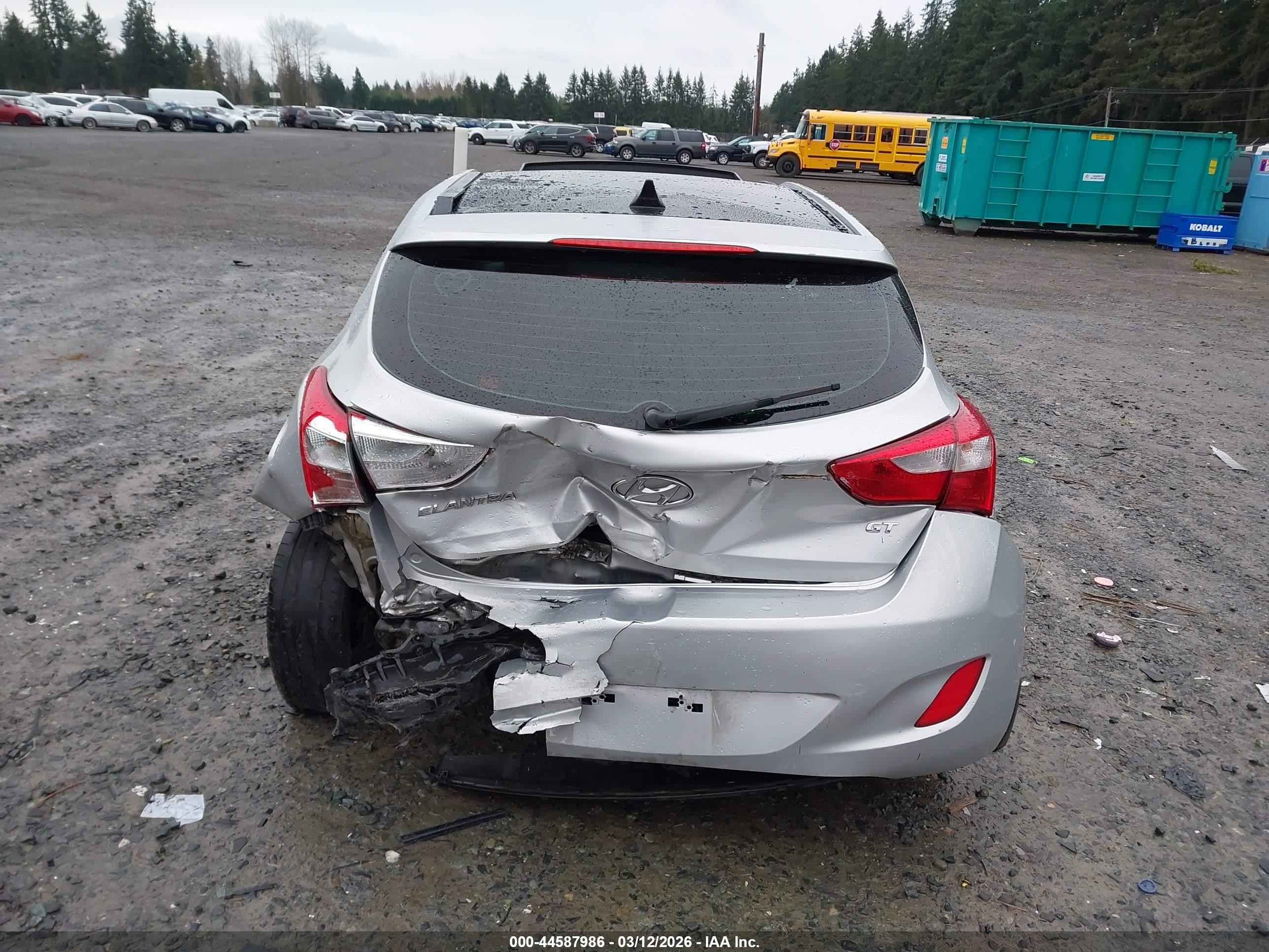 2013 Hyundai Elantra Gt   Gray vin: KMHD35LE4DU057762