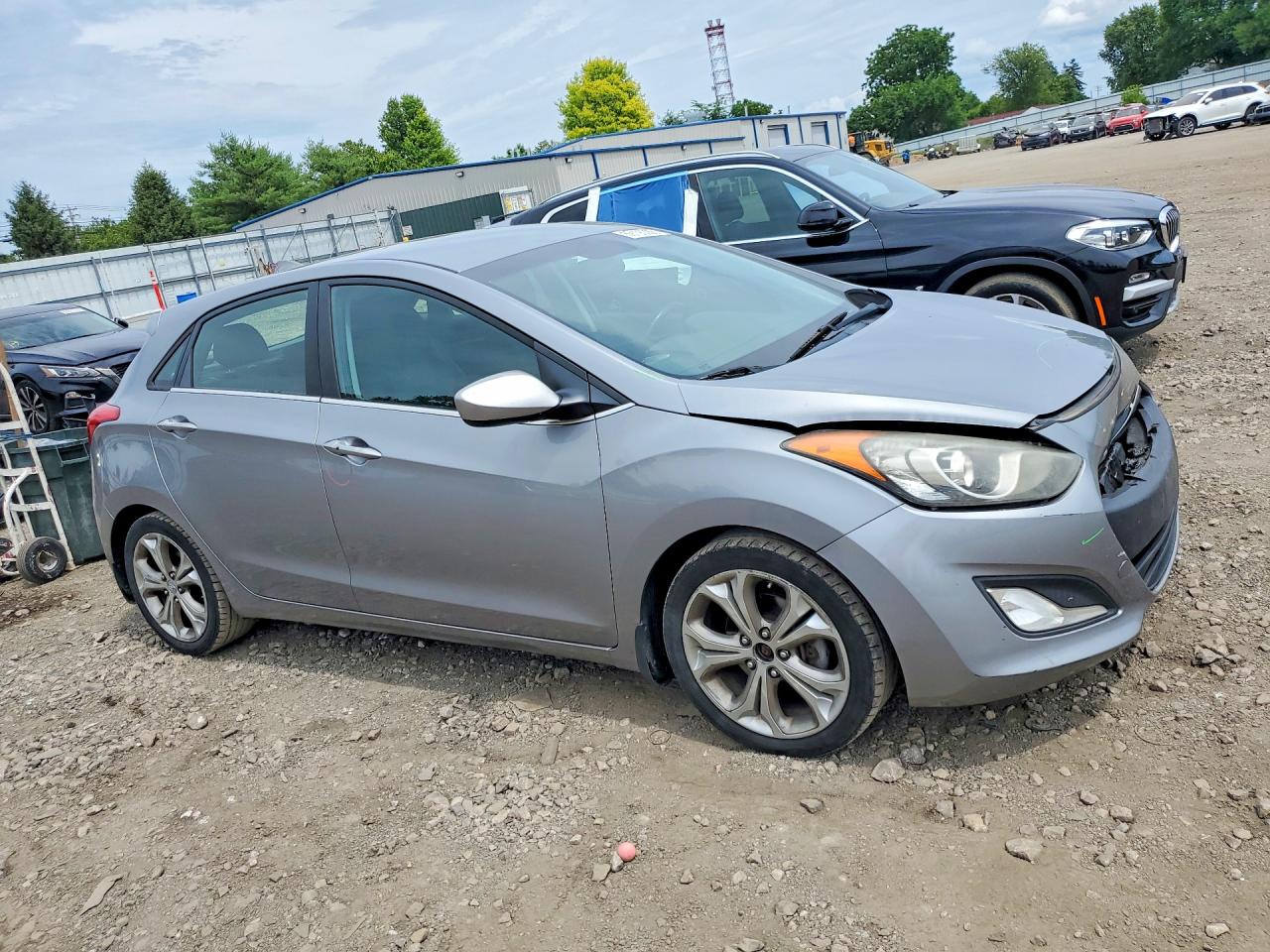 2013 Hyundai Elantra Gt Base Silver vin: KMHD35LE4DU082371