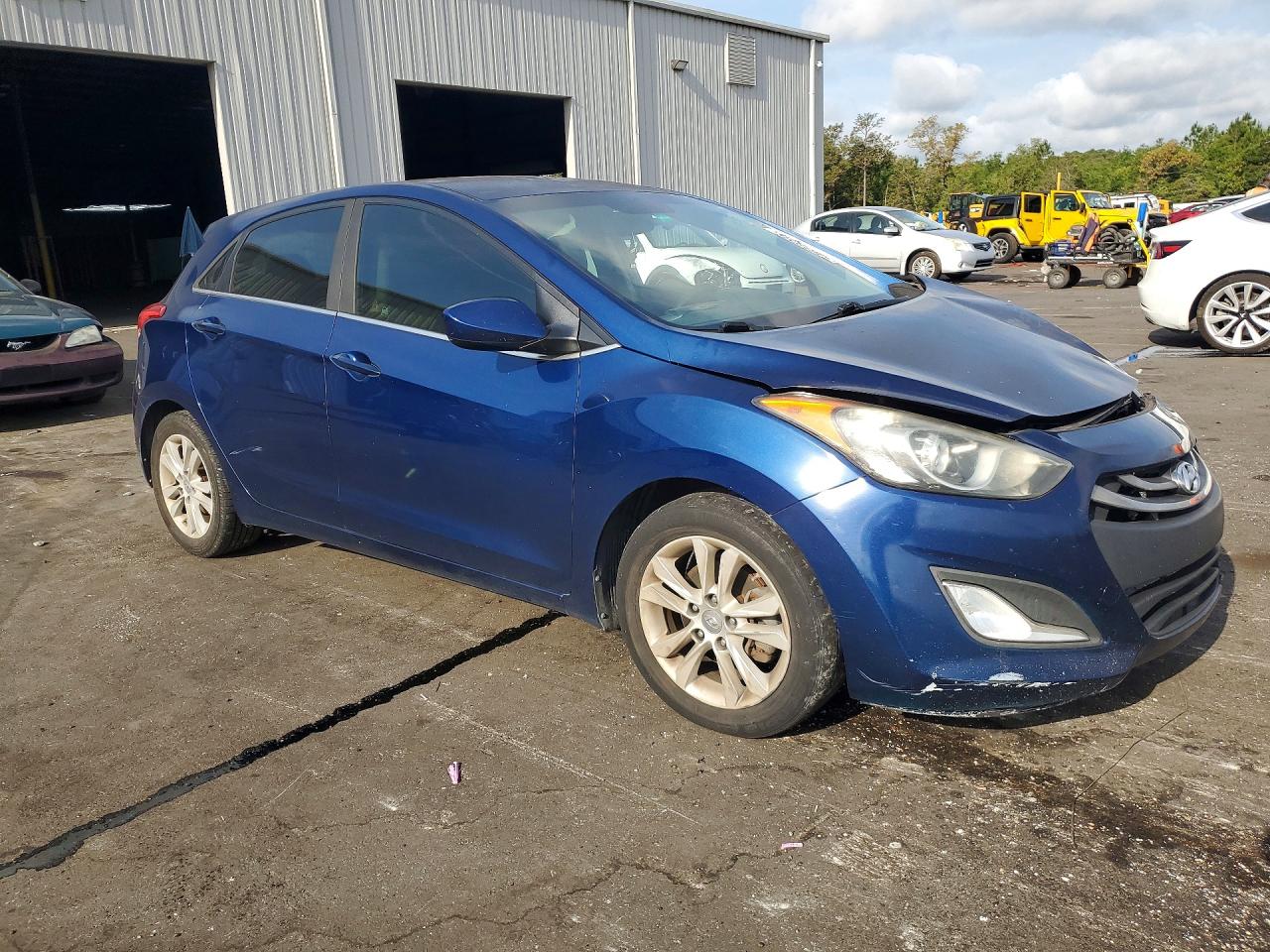 2013 Hyundai Elantra Gt Base Blue vin: KMHD35LE4DU088333