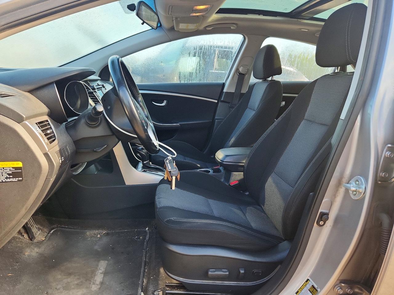 2013 Hyundai Elantra Gt Base Silver vin: KMHD35LE4DU124506