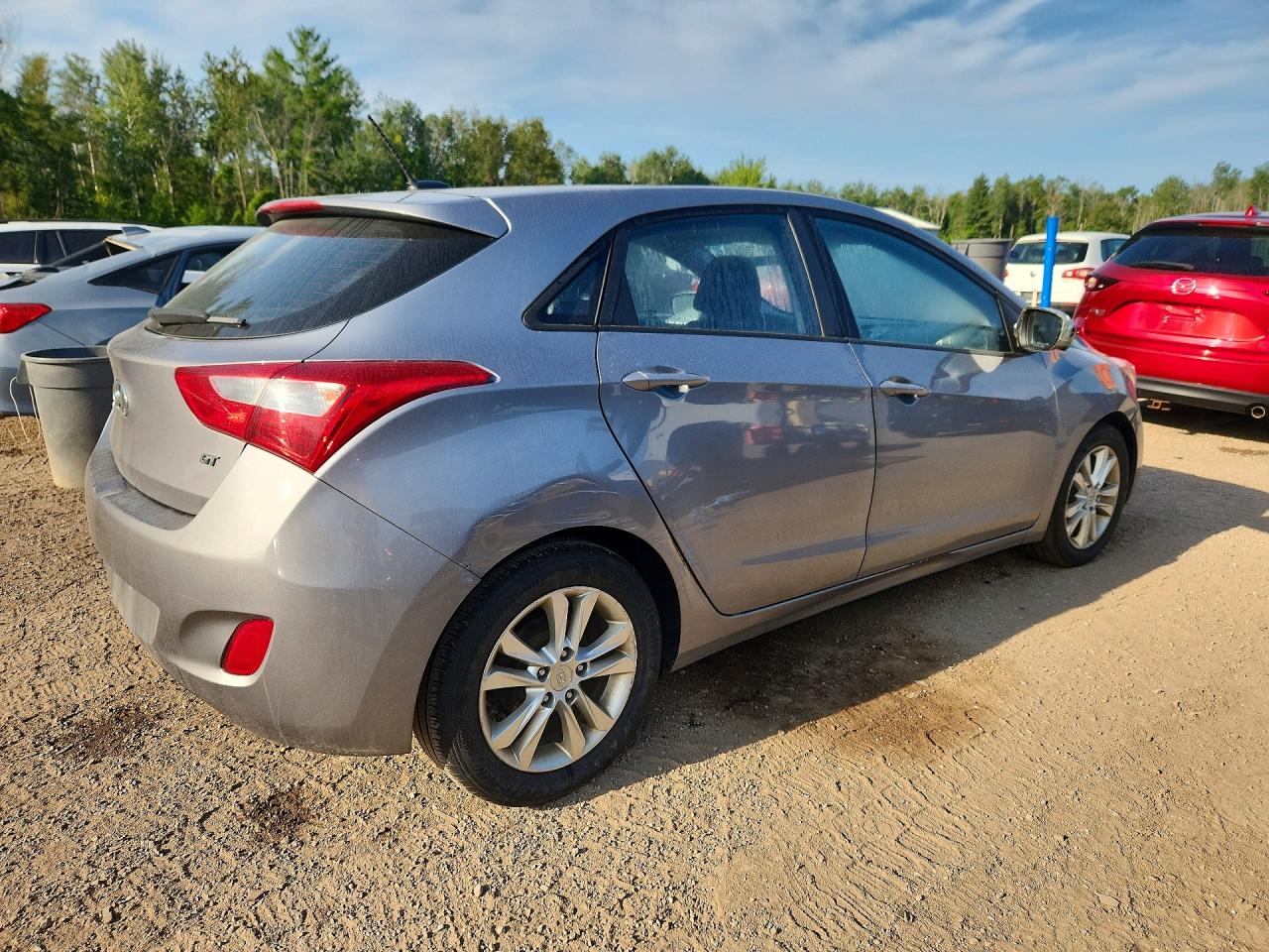 2013 Hyundai Elantra Gt Base Silver vin: KMHD35LE4DU124506