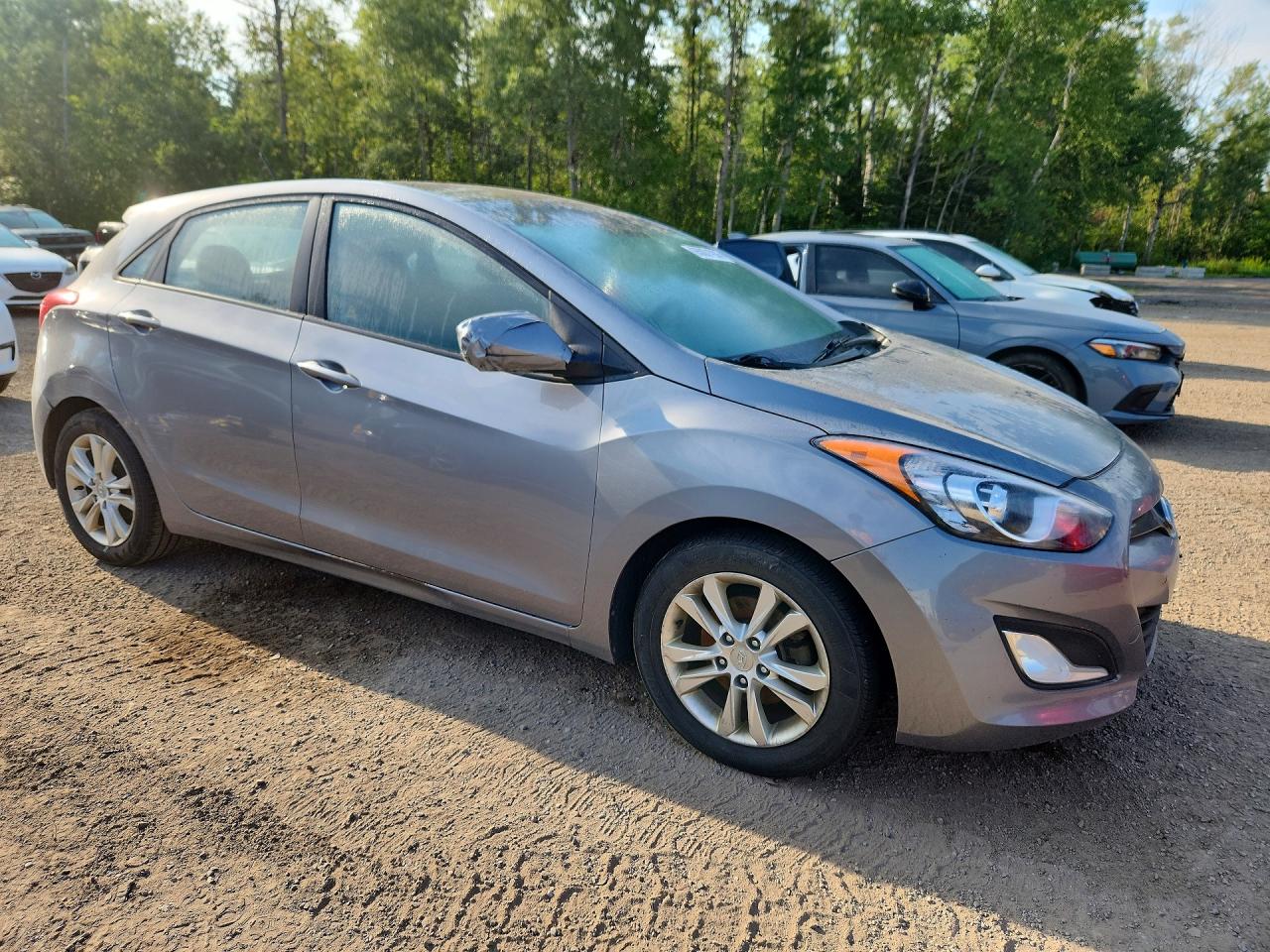 2013 Hyundai Elantra Gt Base Silver vin: KMHD35LE4DU124506