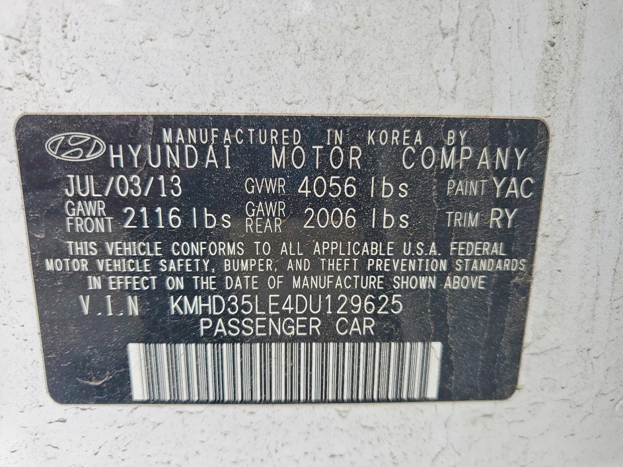 2013 Hyundai Elantra Gt Base White vin: KMHD35LE4DU129625