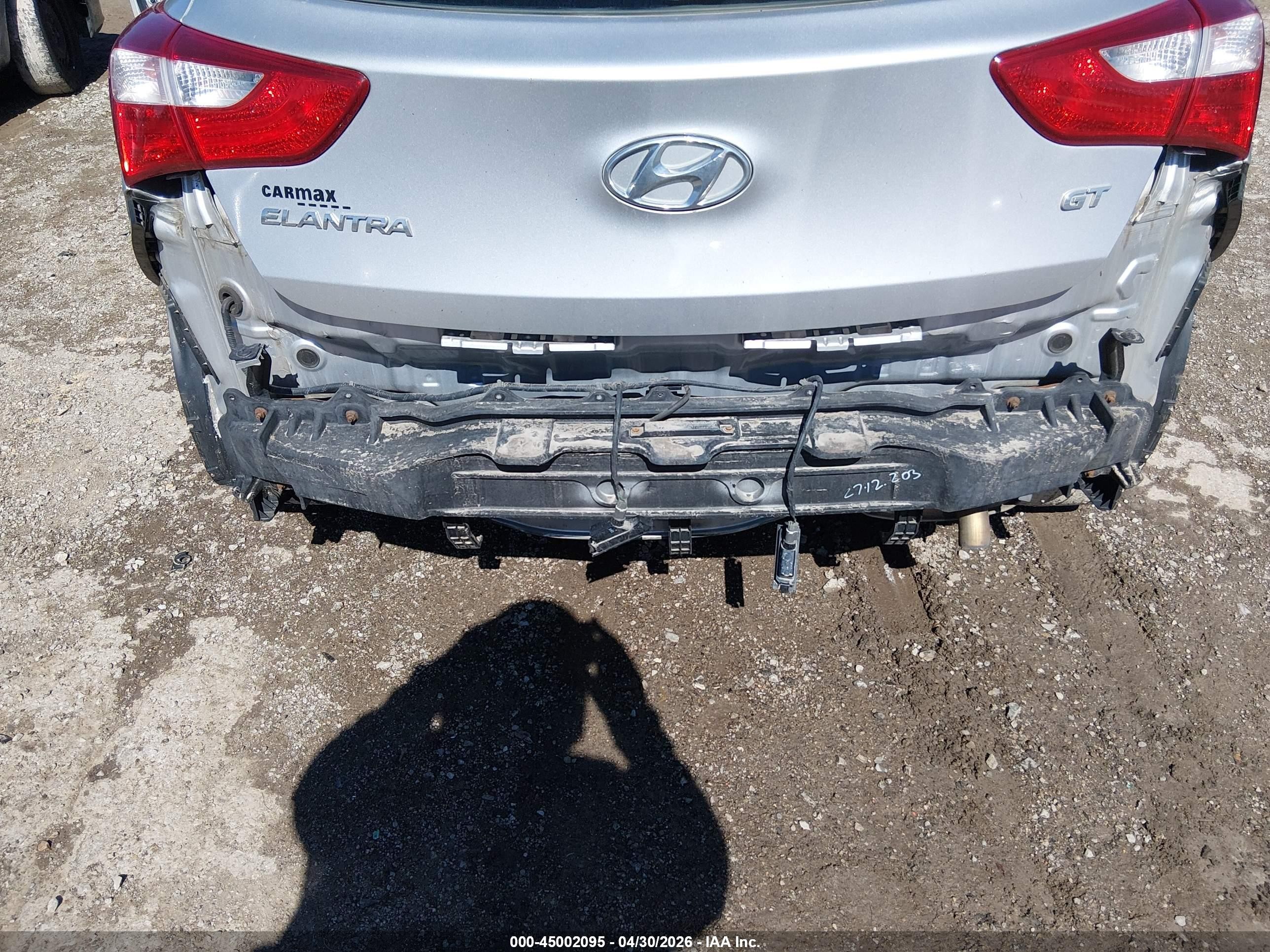 2013 Hyundai Elantra Gt   Silver vin: KMHD35LE4DU148501