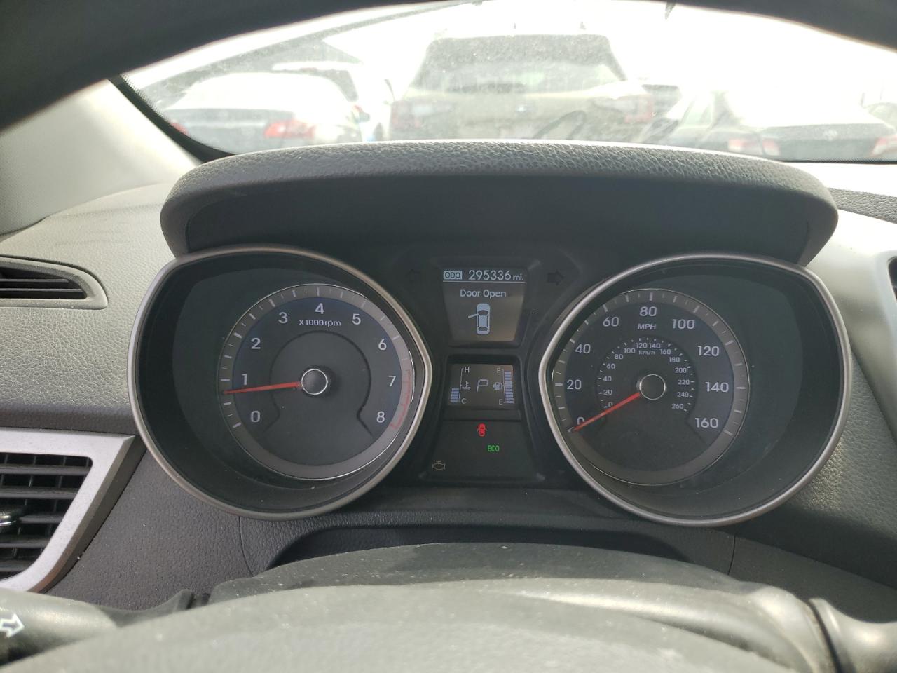 2013 Hyundai Elantra Gt Silver vin: KMHD35LE5DU050111