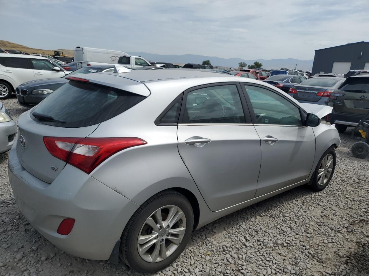2013 Hyundai Elantra Gt Silver vin: KMHD35LE5DU050111