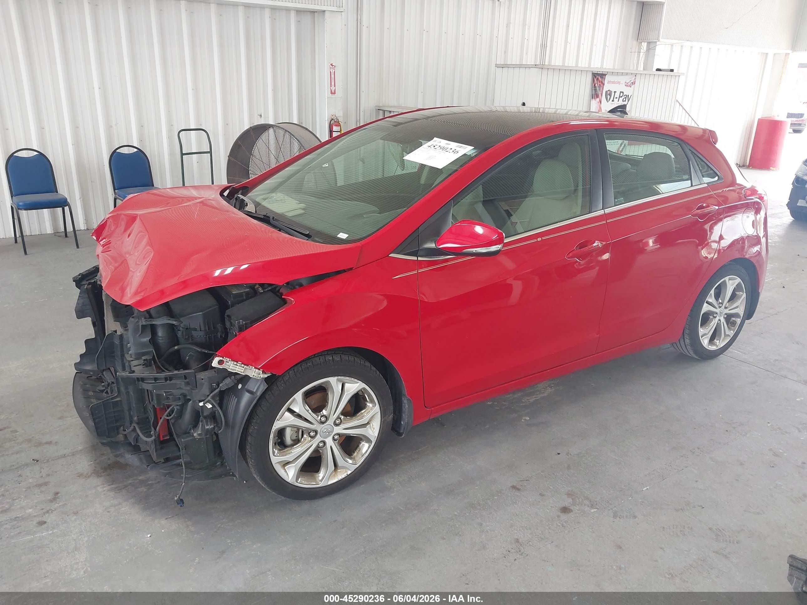 2013 Hyundai Elantra Gt   Red vin: KMHD35LE5DU051033