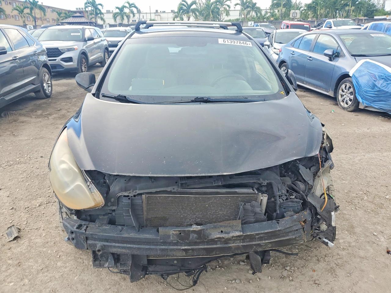2013 Hyundai Elantra Gt Base Black vin: KMHD35LE5DU057950