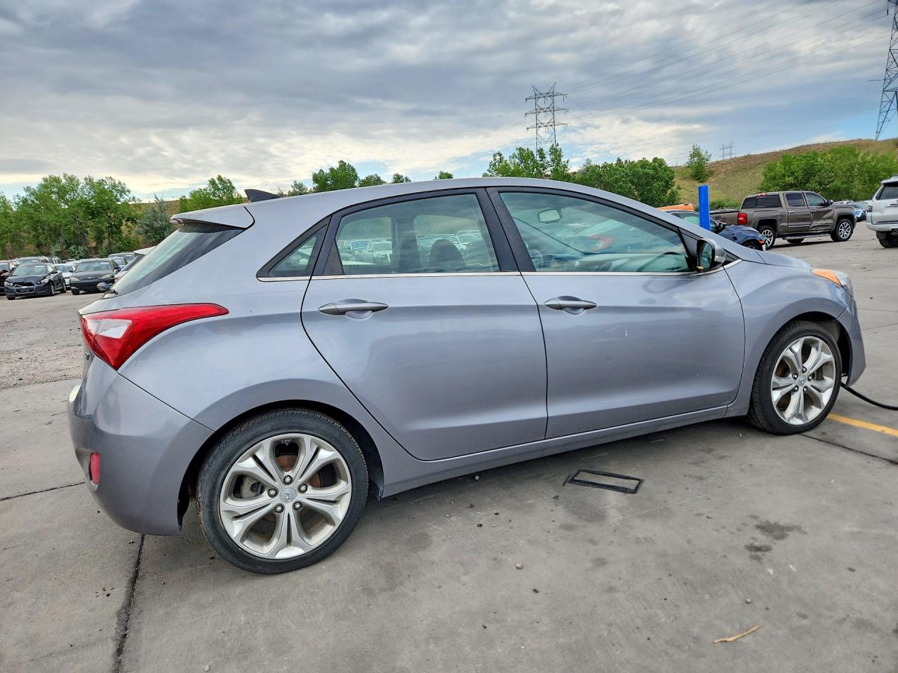 2013 Hyundai Elantra Gt Base Серый vin: KMHD35LE5DU069421