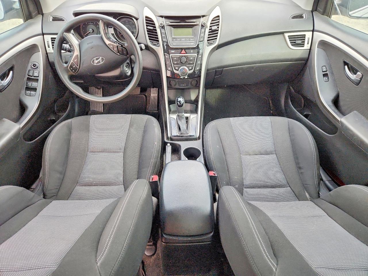 2013 Hyundai Elantra White vin: KMHD35LE5DU091970