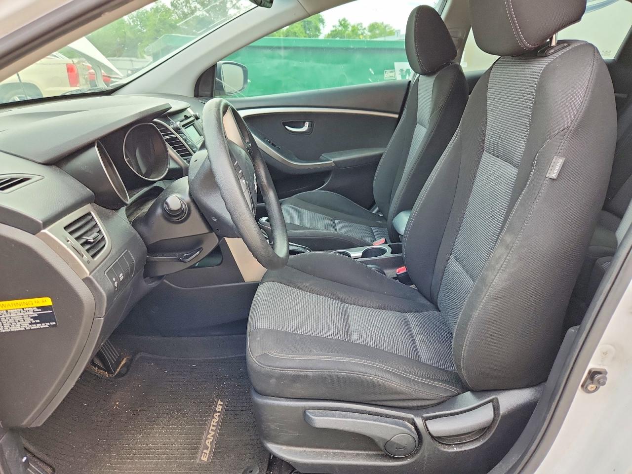 2013 Hyundai Elantra White vin: KMHD35LE5DU091970