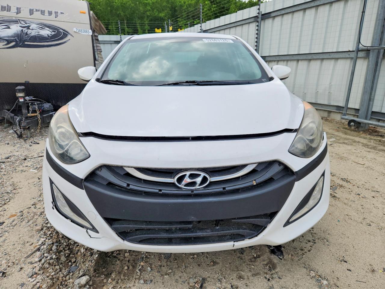 2013 Hyundai Elantra White vin: KMHD35LE5DU091970