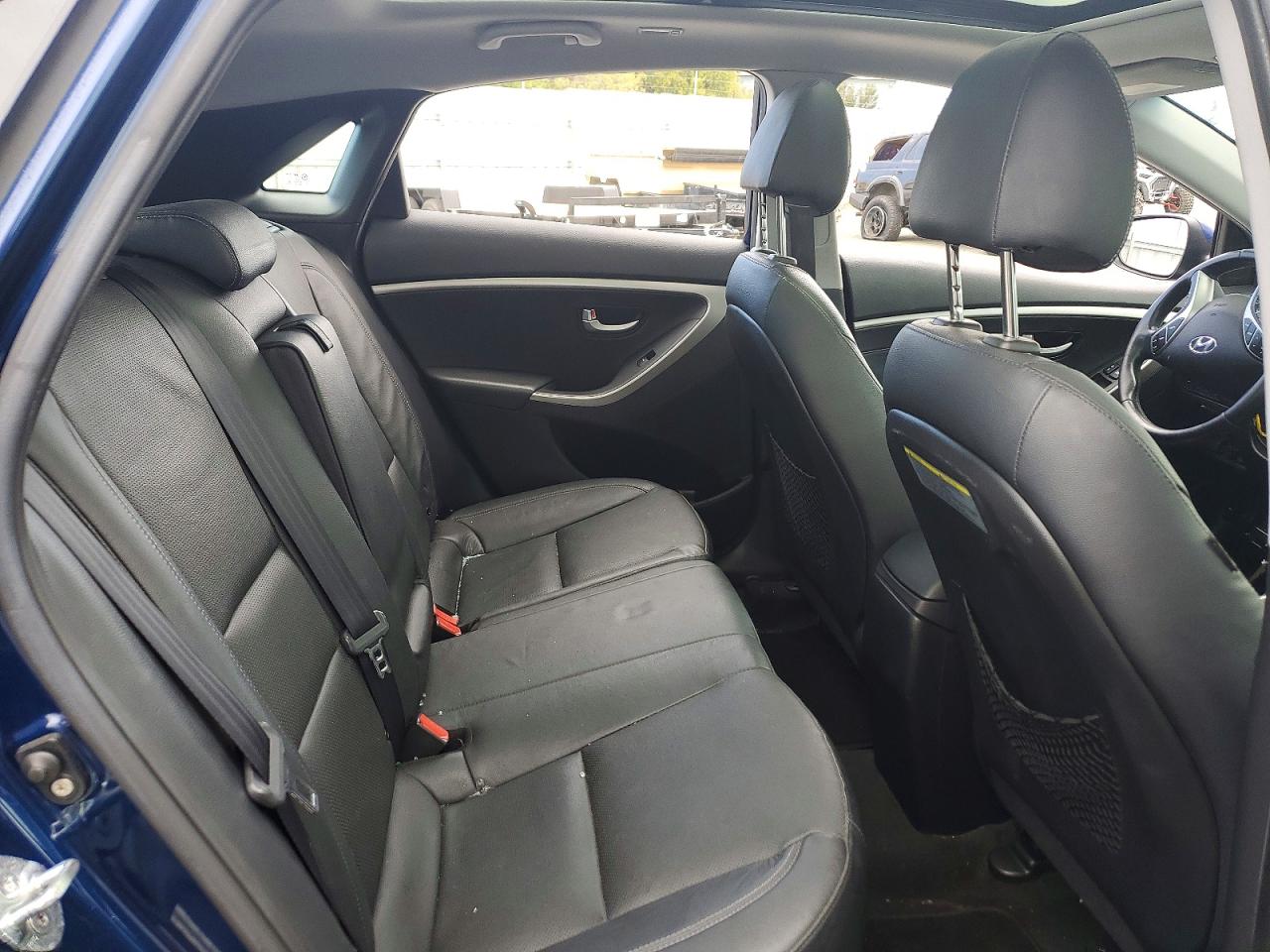 2013 Hyundai Elantra Gt Base Blue vin: KMHD35LE5DU094237