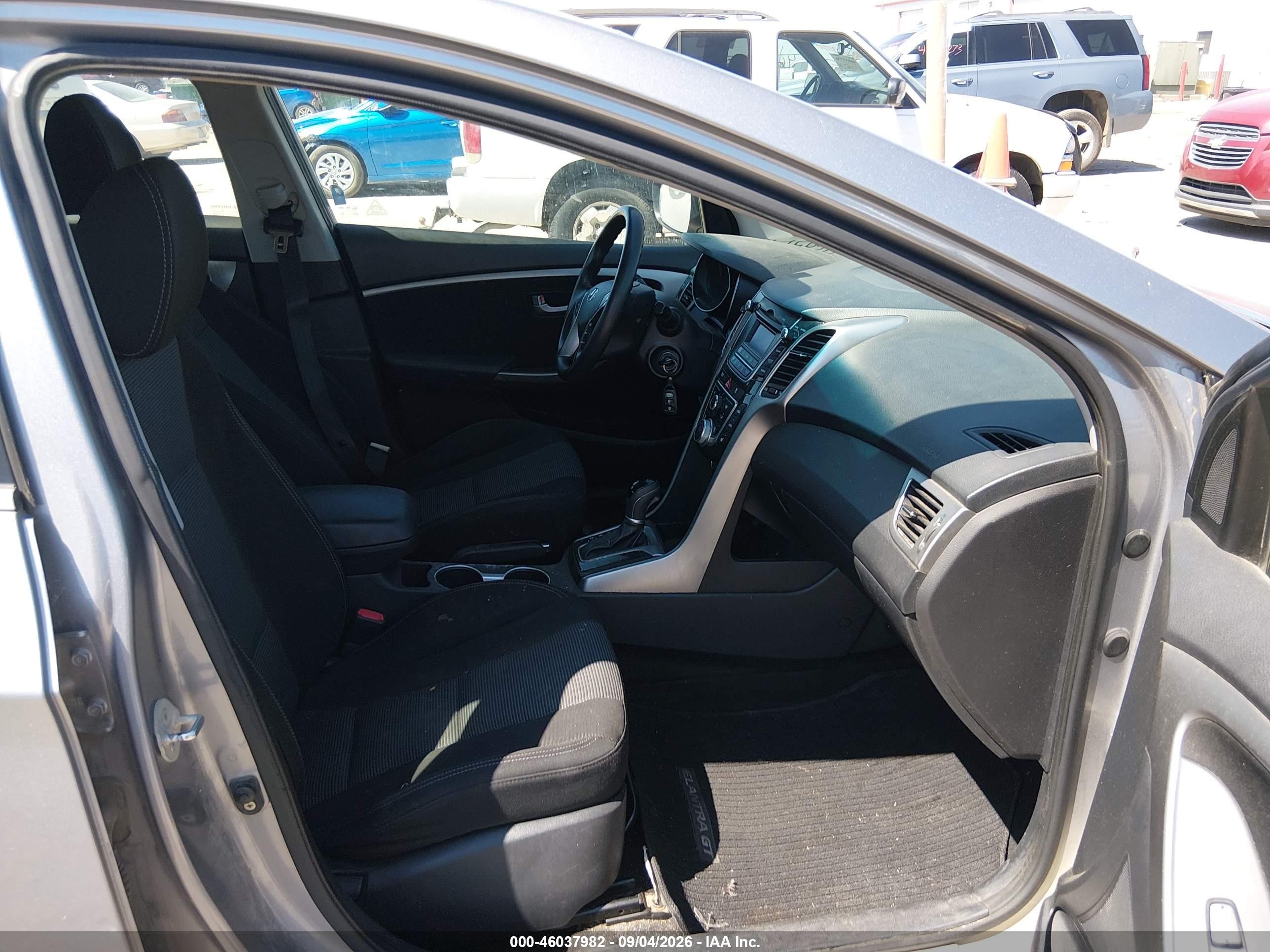 2013 Hyundai Elantra Gt Gray vin: KMHD35LE5DU119069