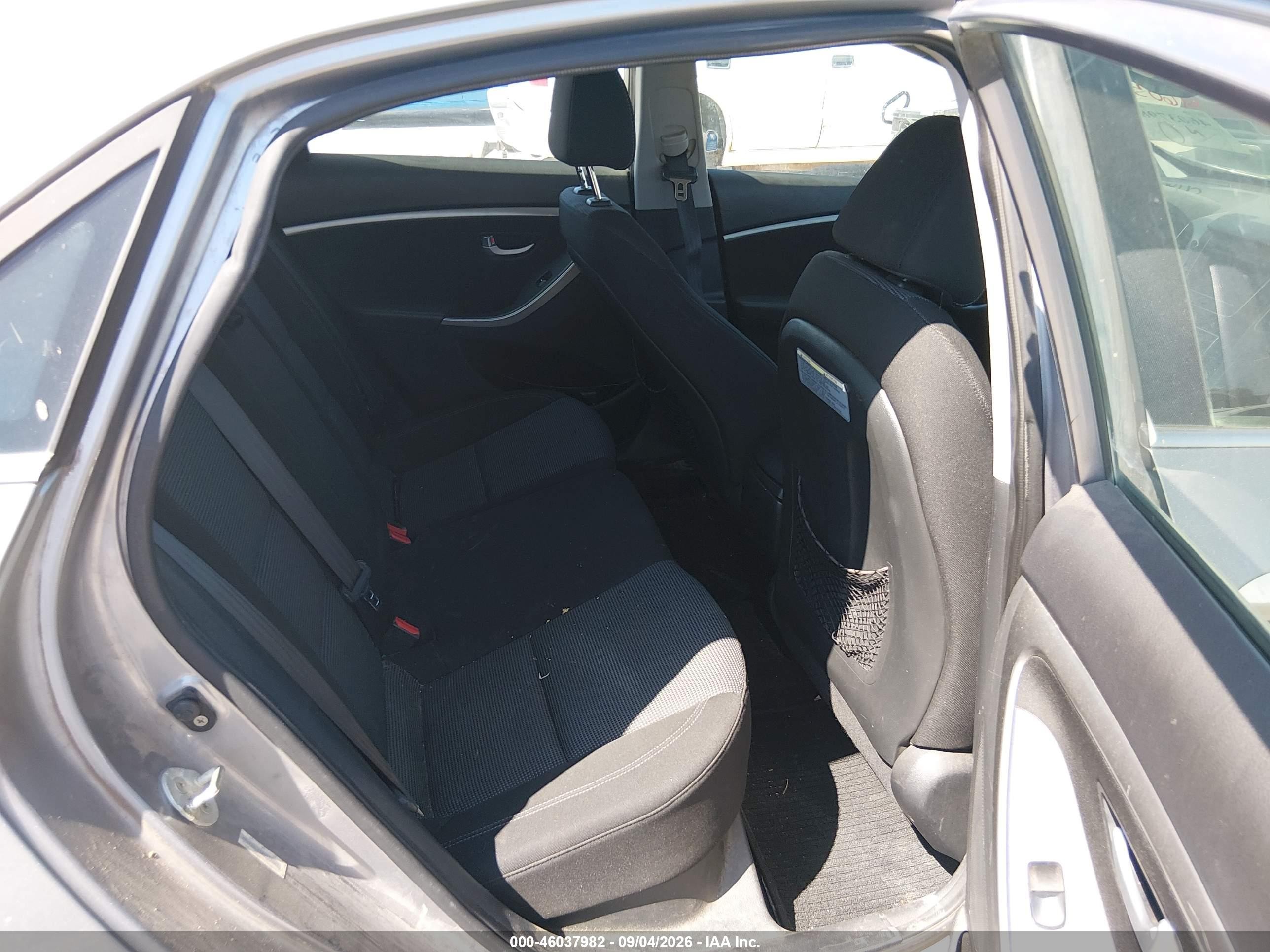 2013 Hyundai Elantra Gt Gray vin: KMHD35LE5DU119069