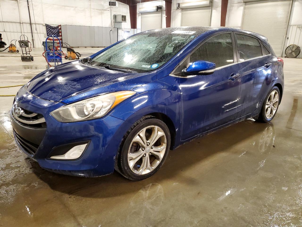 2013 Hyundai Elantra Gt Base Blue vin: KMHD35LE6DU057553