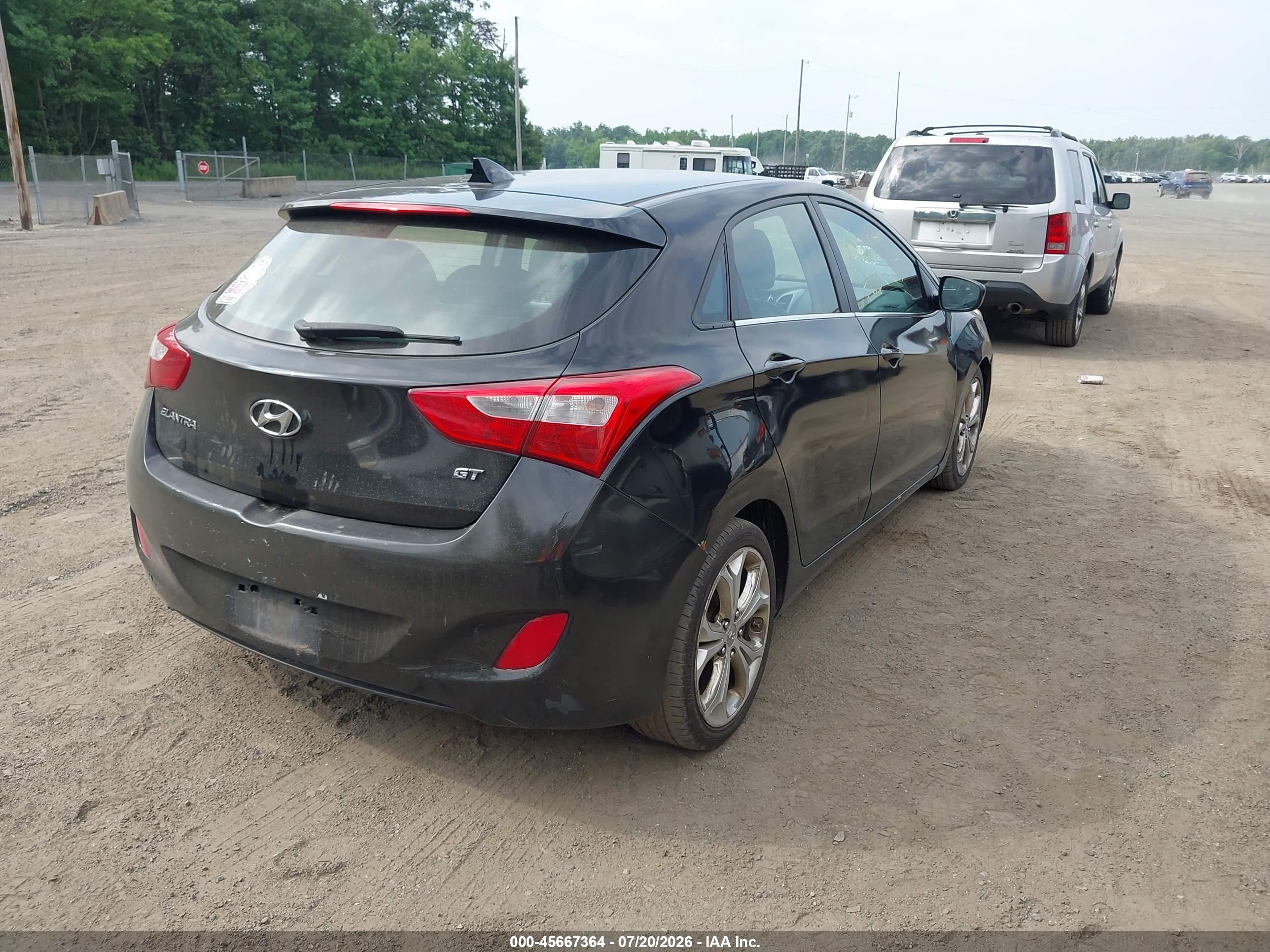 2013 Hyundai Elantra Gt   Black vin: KMHD35LE6DU081884