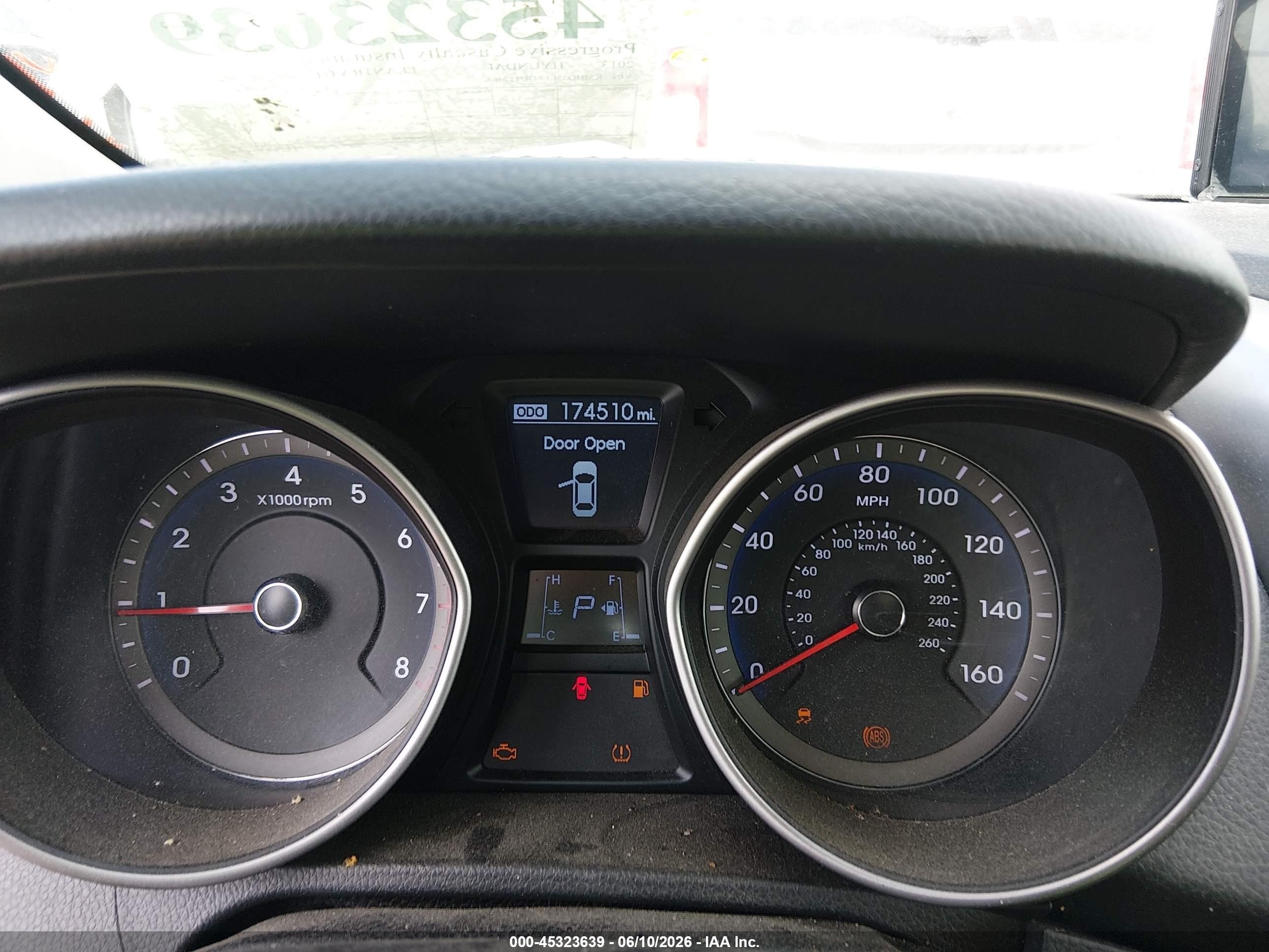2013 Hyundai Elantra Gt   Silver vin: KMHD35LE6DU112468
