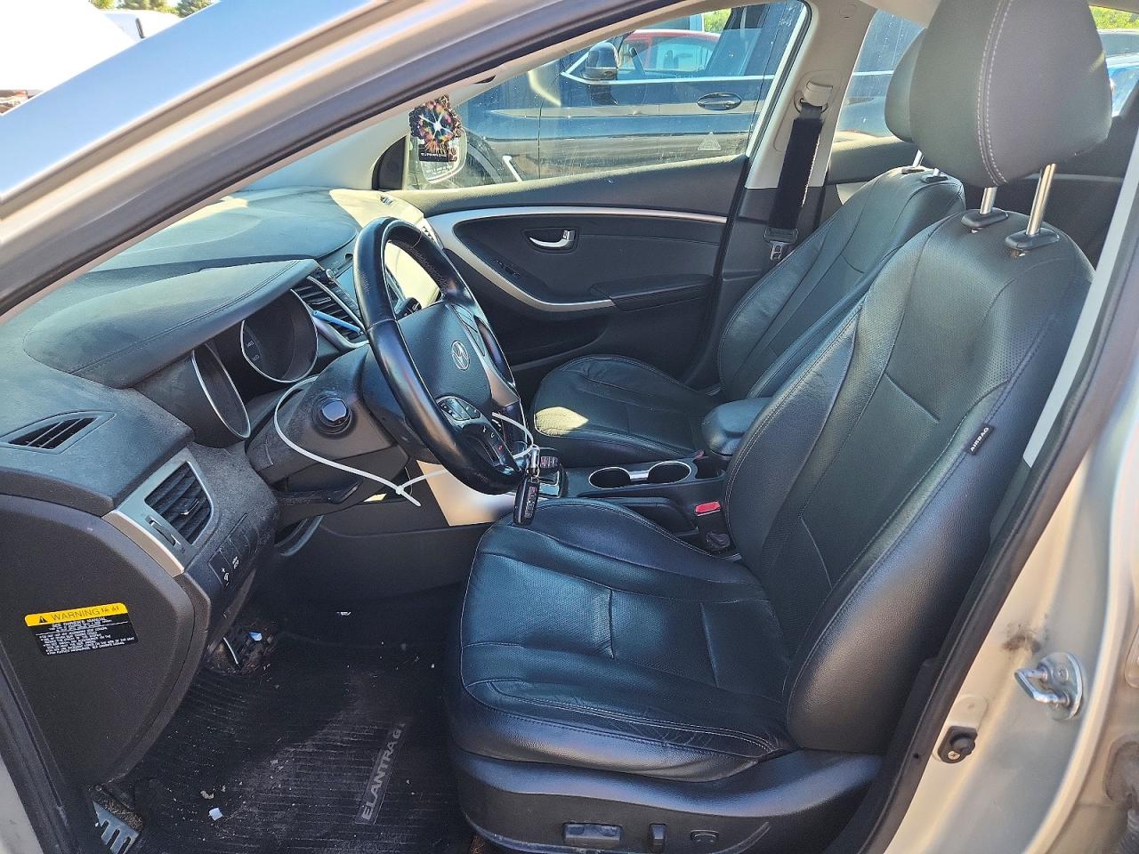 2013 Hyundai Elantra Gt Base Серебряный vin: KMHD35LE6DU120635
