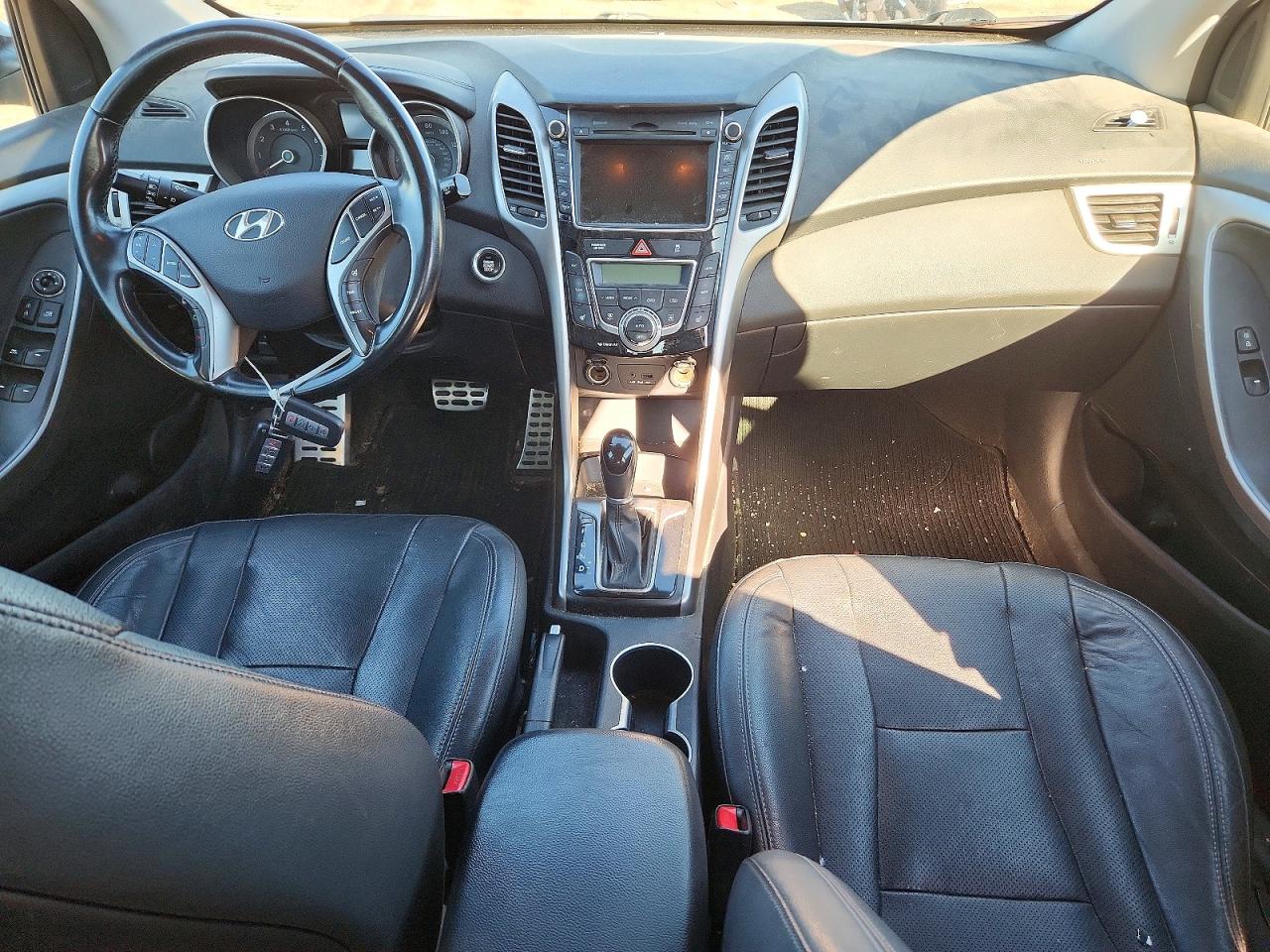 2013 Hyundai Elantra Gt Base Серебряный vin: KMHD35LE6DU120635